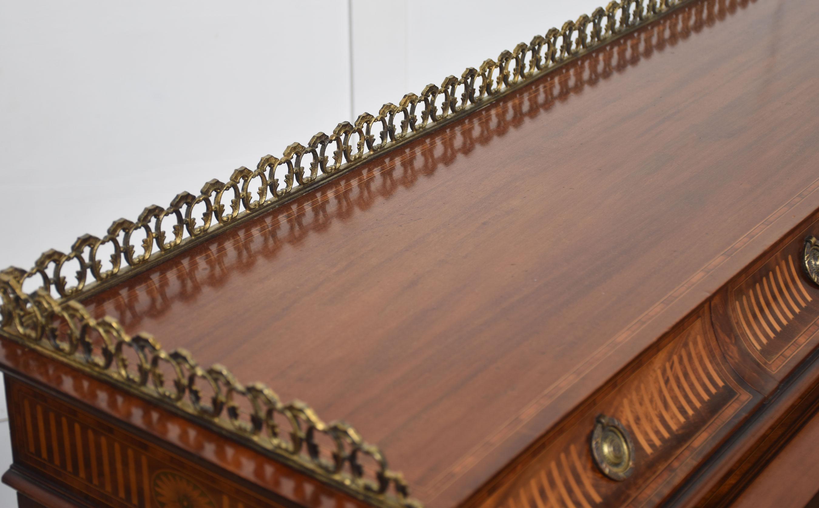 Sheraton Revival marquetry inlaid cylinder bureau For Sale 9