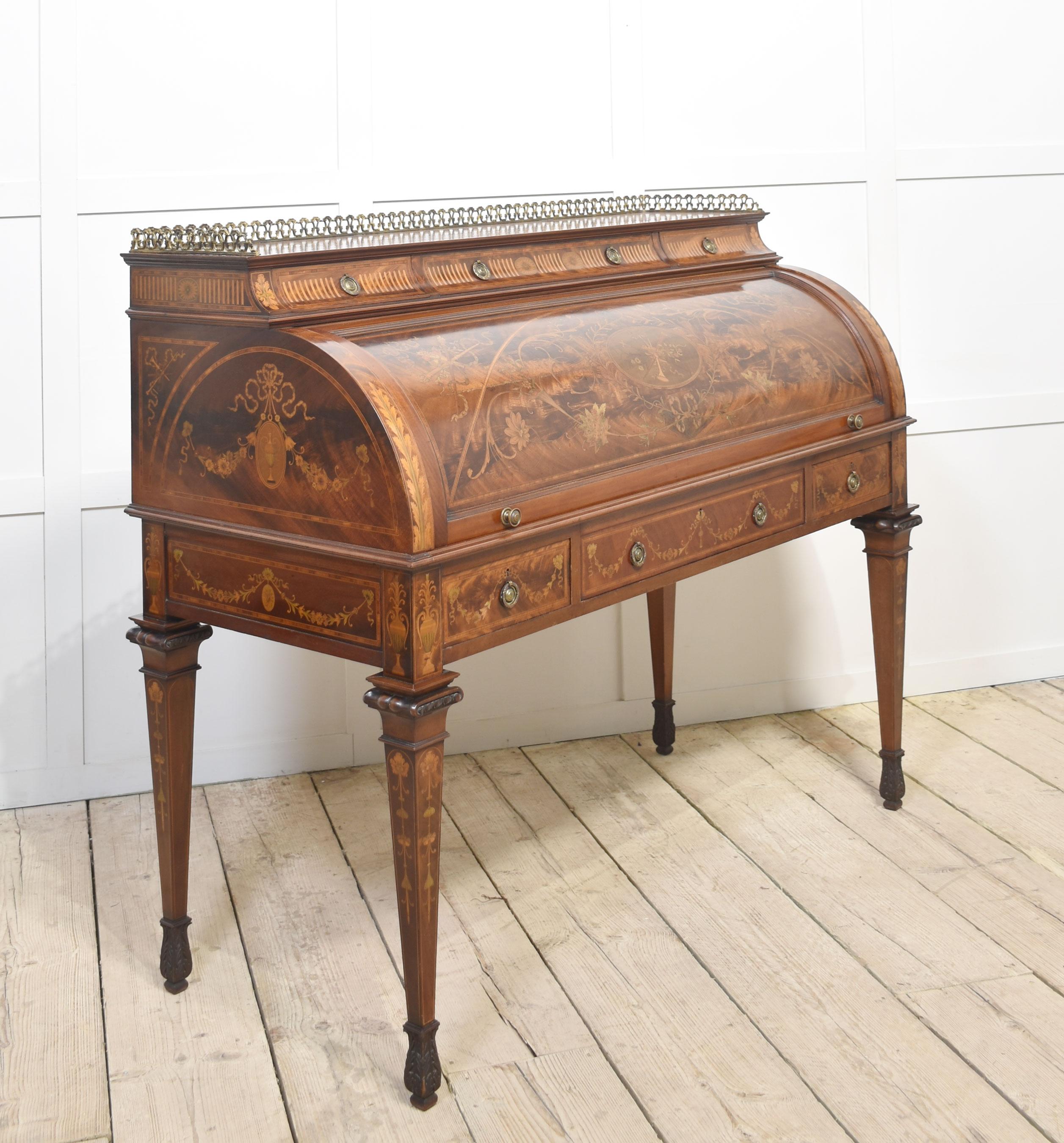 Sheraton Revival marquetry inlaid cylinder bureau For Sale 1