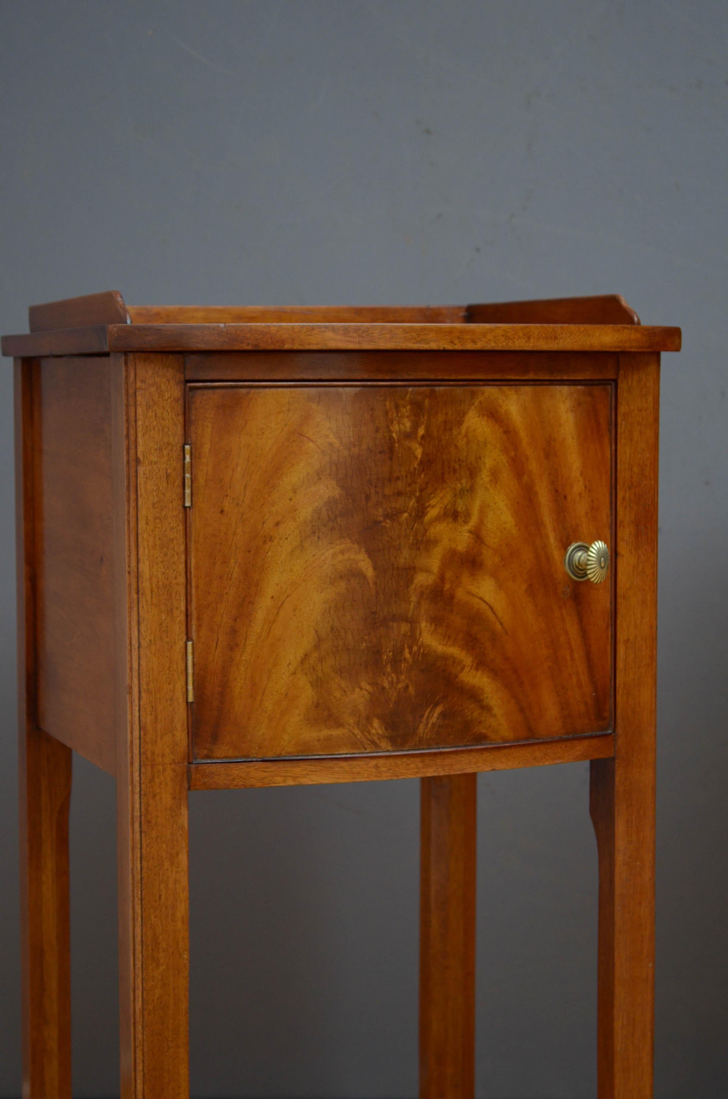 20th Century Sheraton Revival Pair of Bedside Cabinets