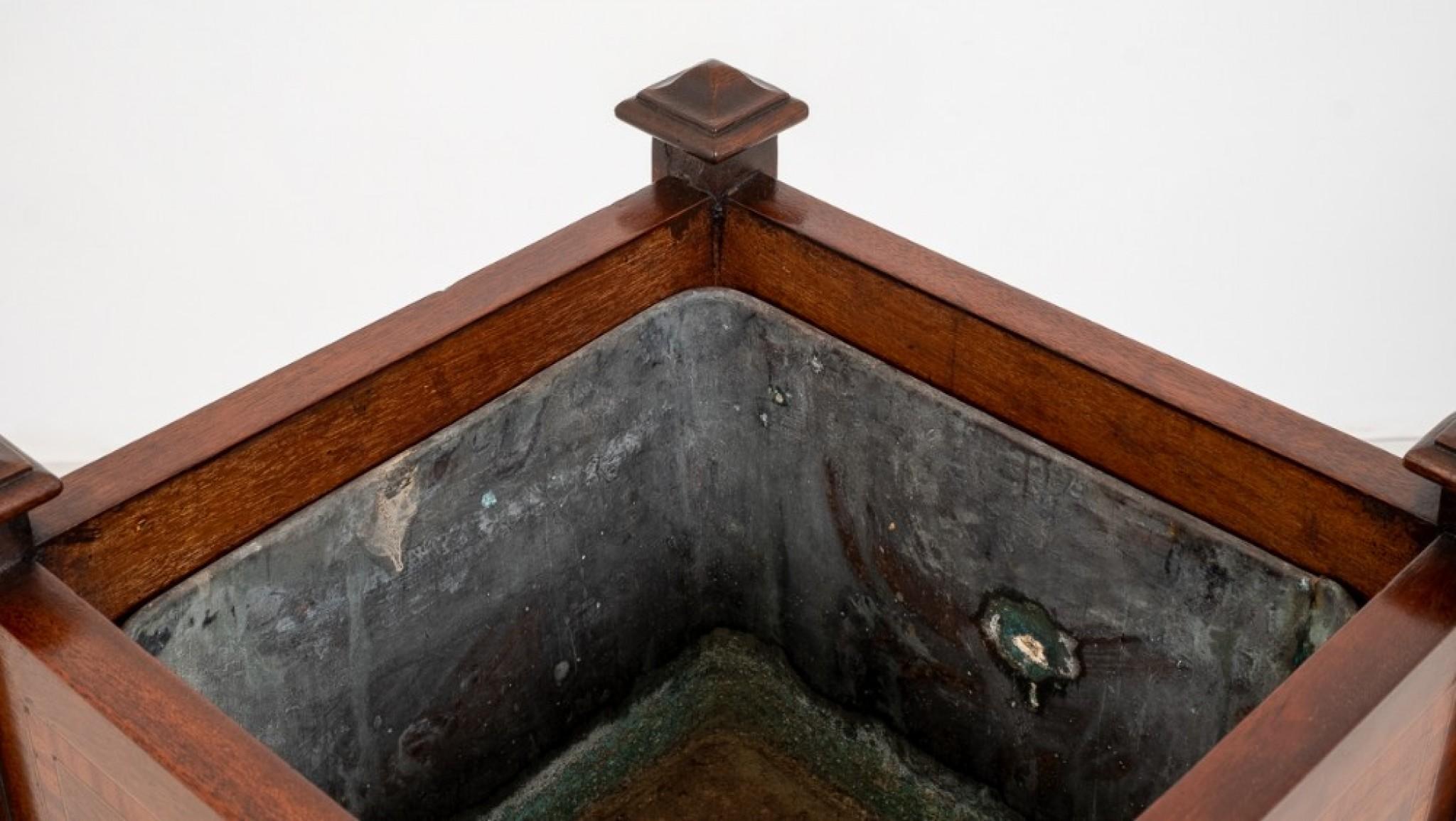 Sheraton Revival Plant Stand Mahogany 1900 Planter 1