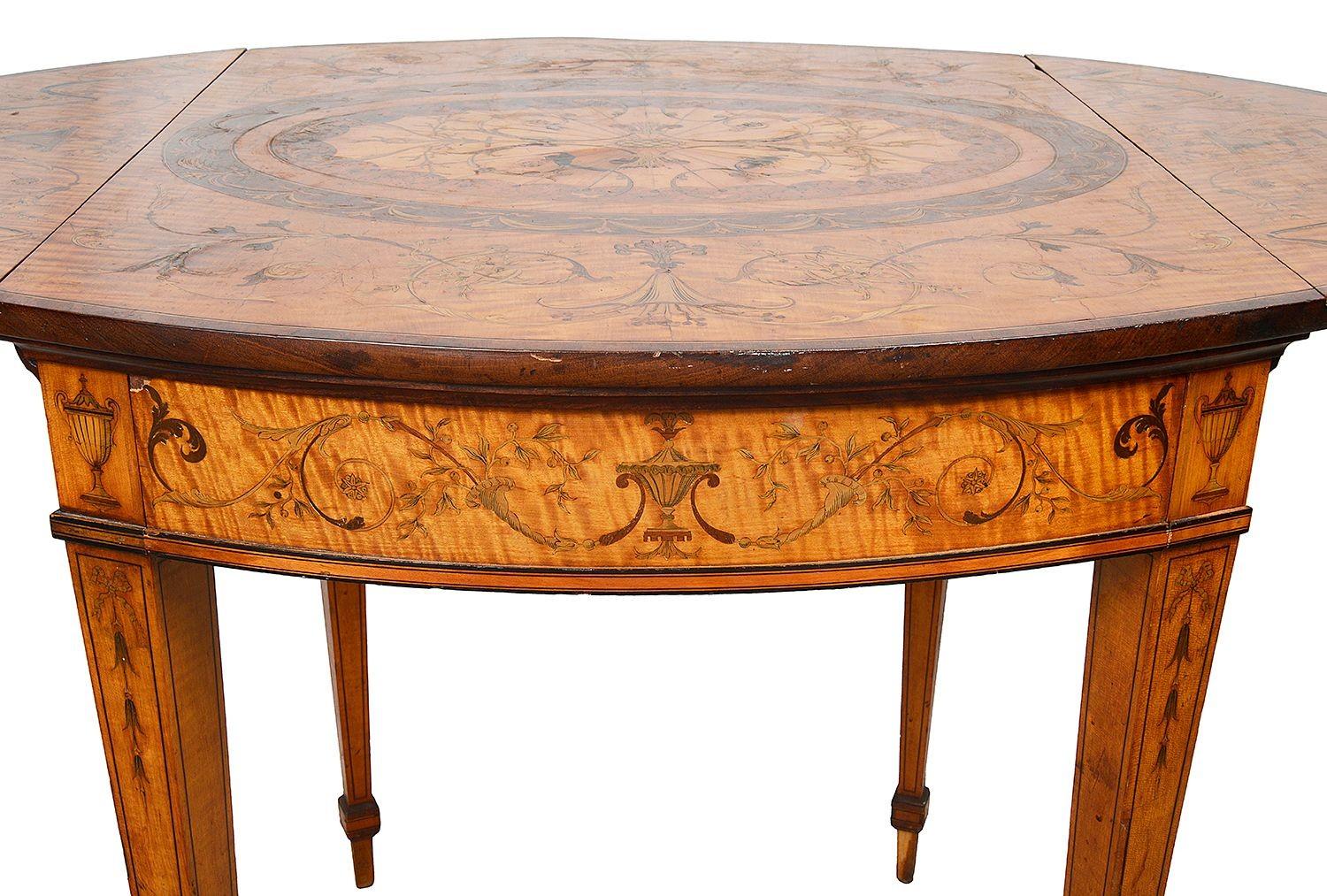 Table Pembroke en marqueterie de bois de satin de style Sheraton Revival. en vente 1