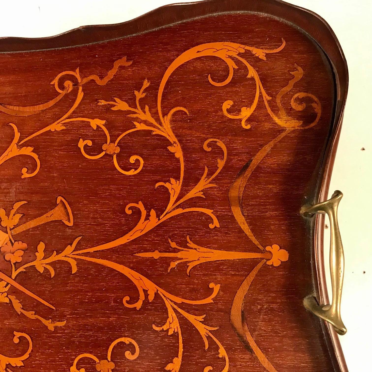 Hand-Crafted Sheraton Revival Shaped Rectangular Mahogany Tray