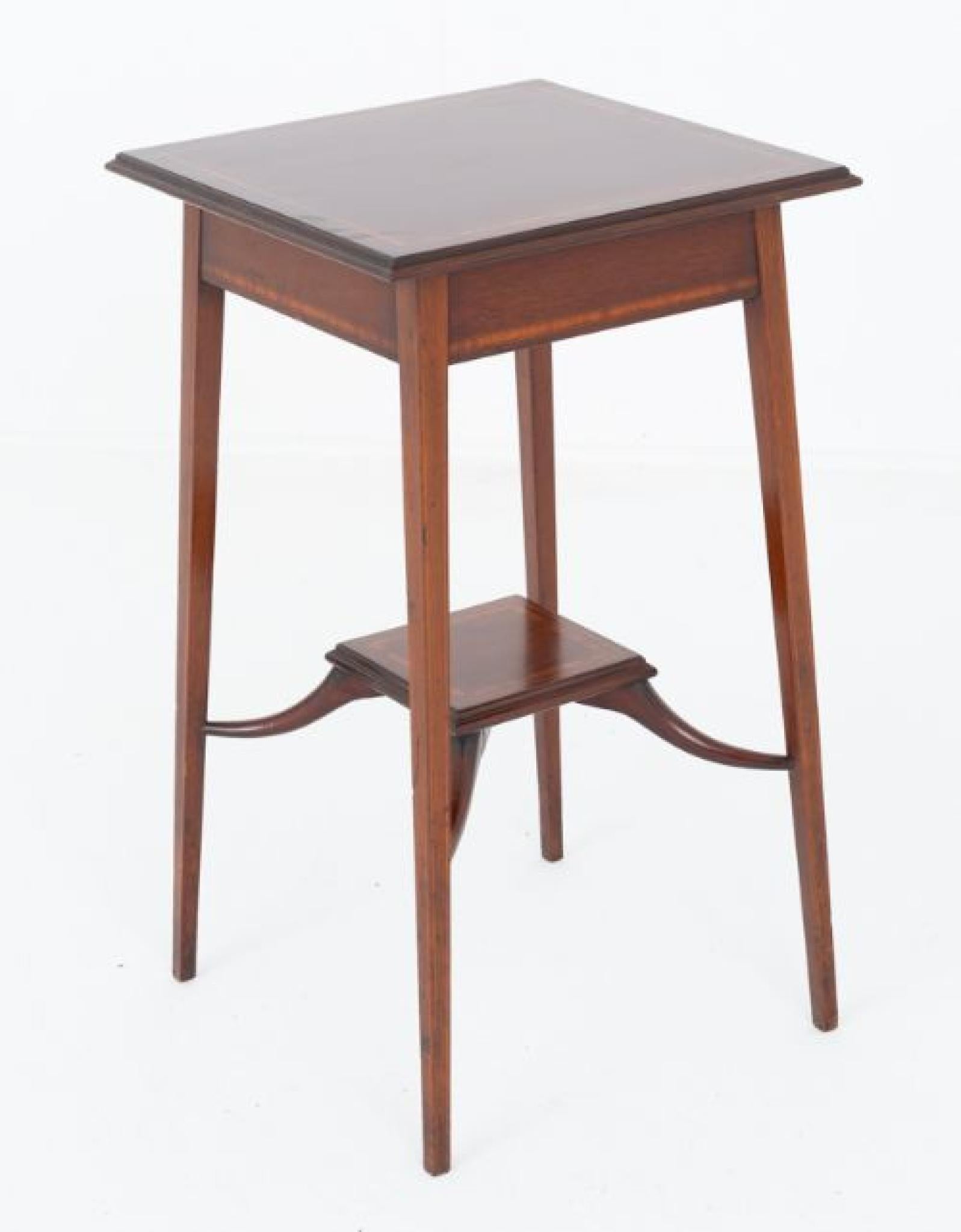 Acajou Sheraton Side Table Mahogany Revival Side Tables en vente