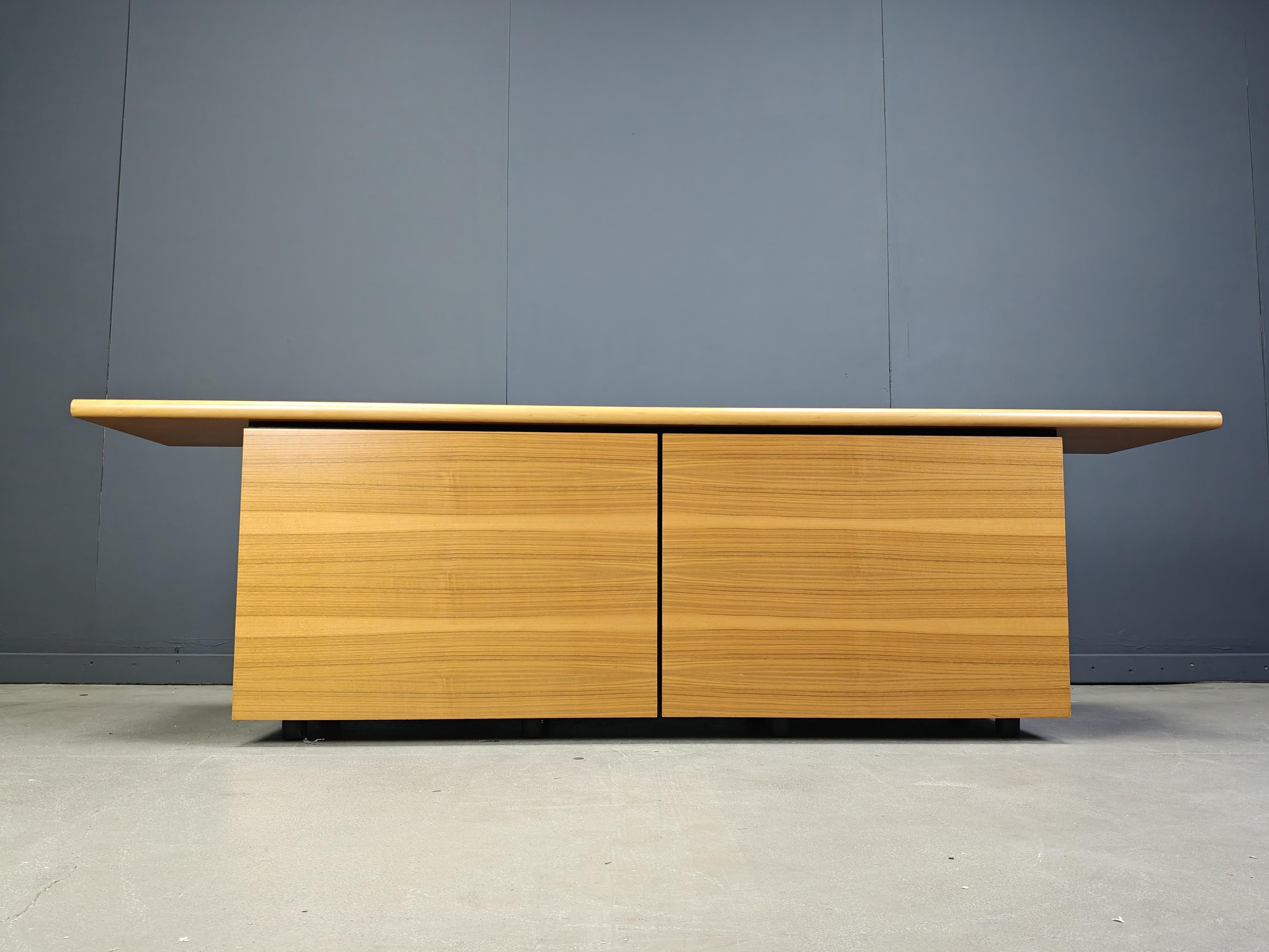 Credenza Sheraton di Giotto Stoppino per Acerbis, 1977 in vendita 3