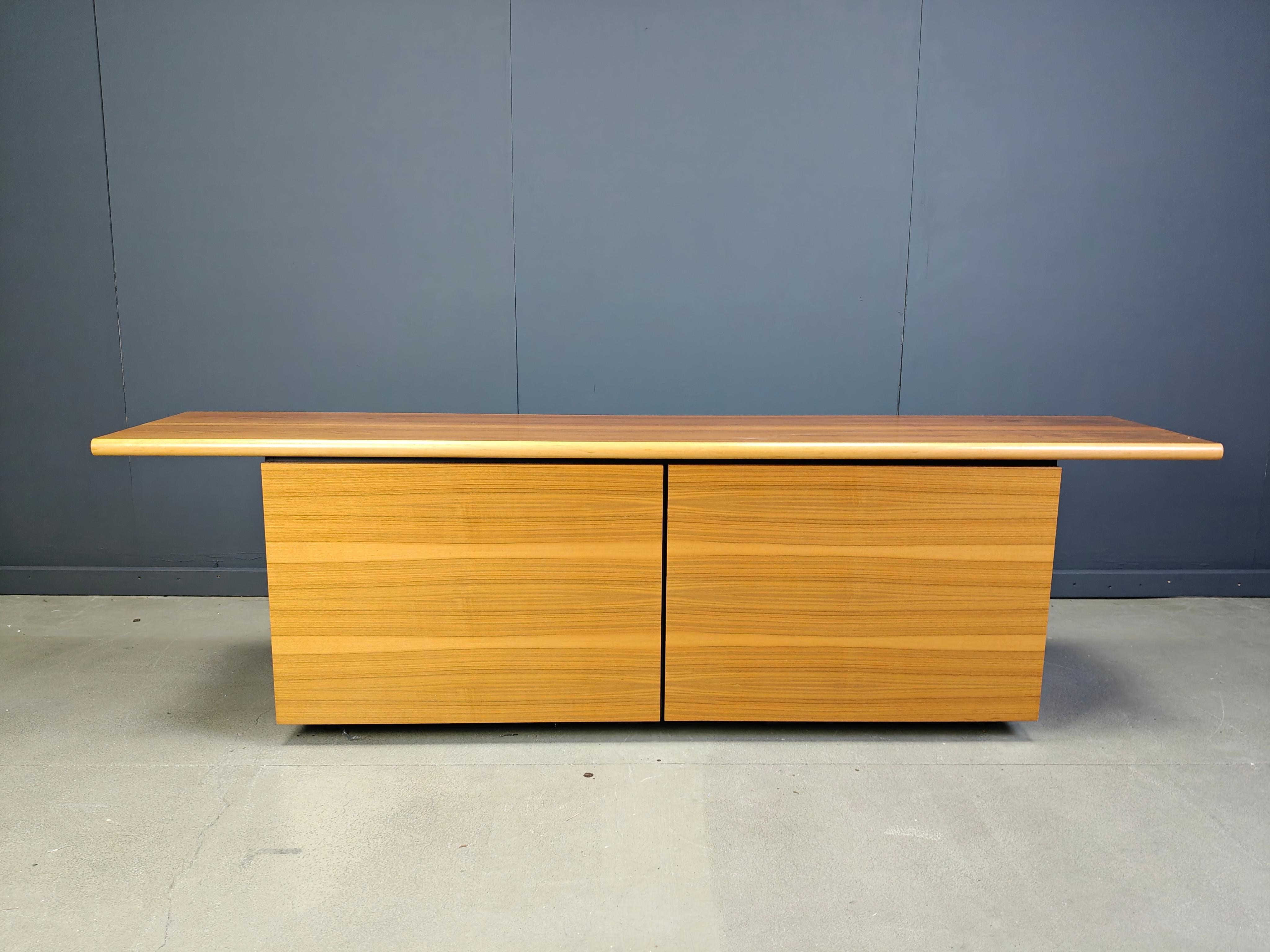 Credenza Sheraton di Giotto Stoppino per Acerbis, 1977 in vendita 5