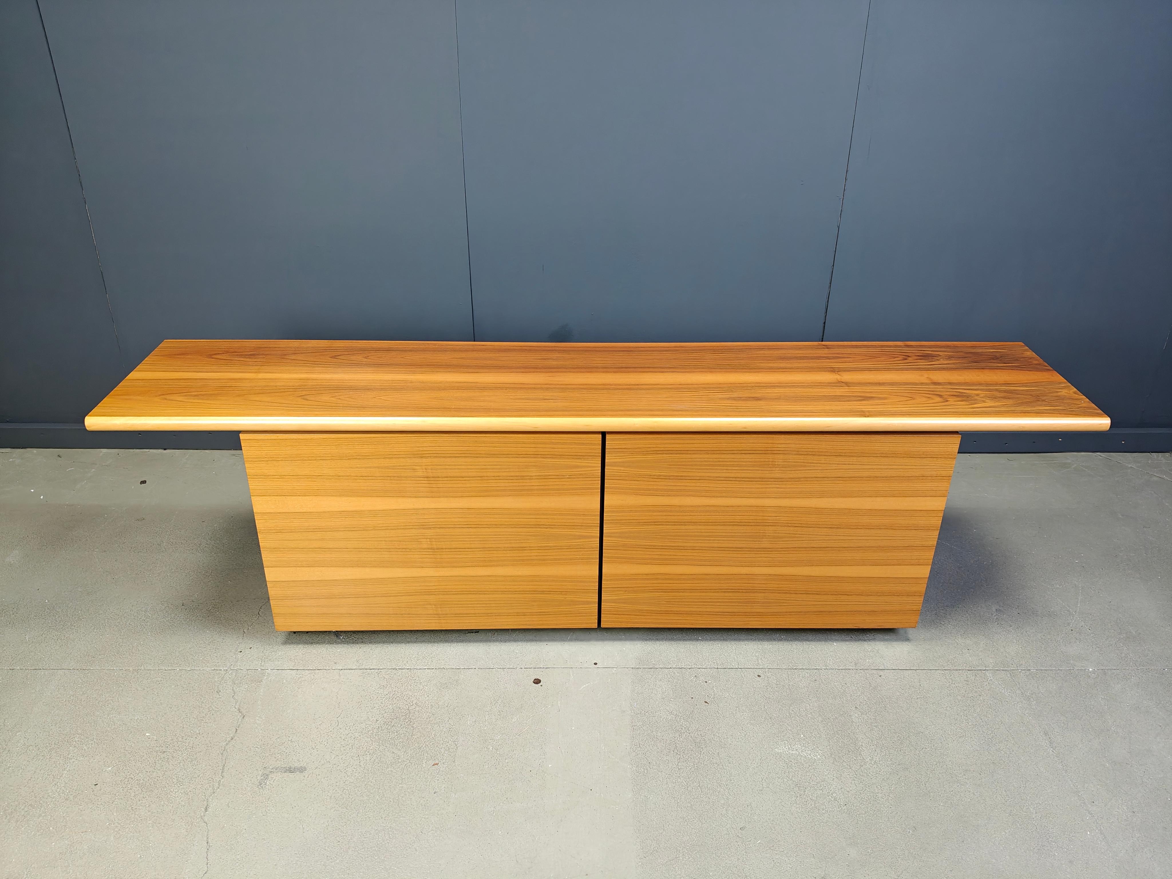Credenza Sheraton di Giotto Stoppino per Acerbis, 1977 in vendita 7