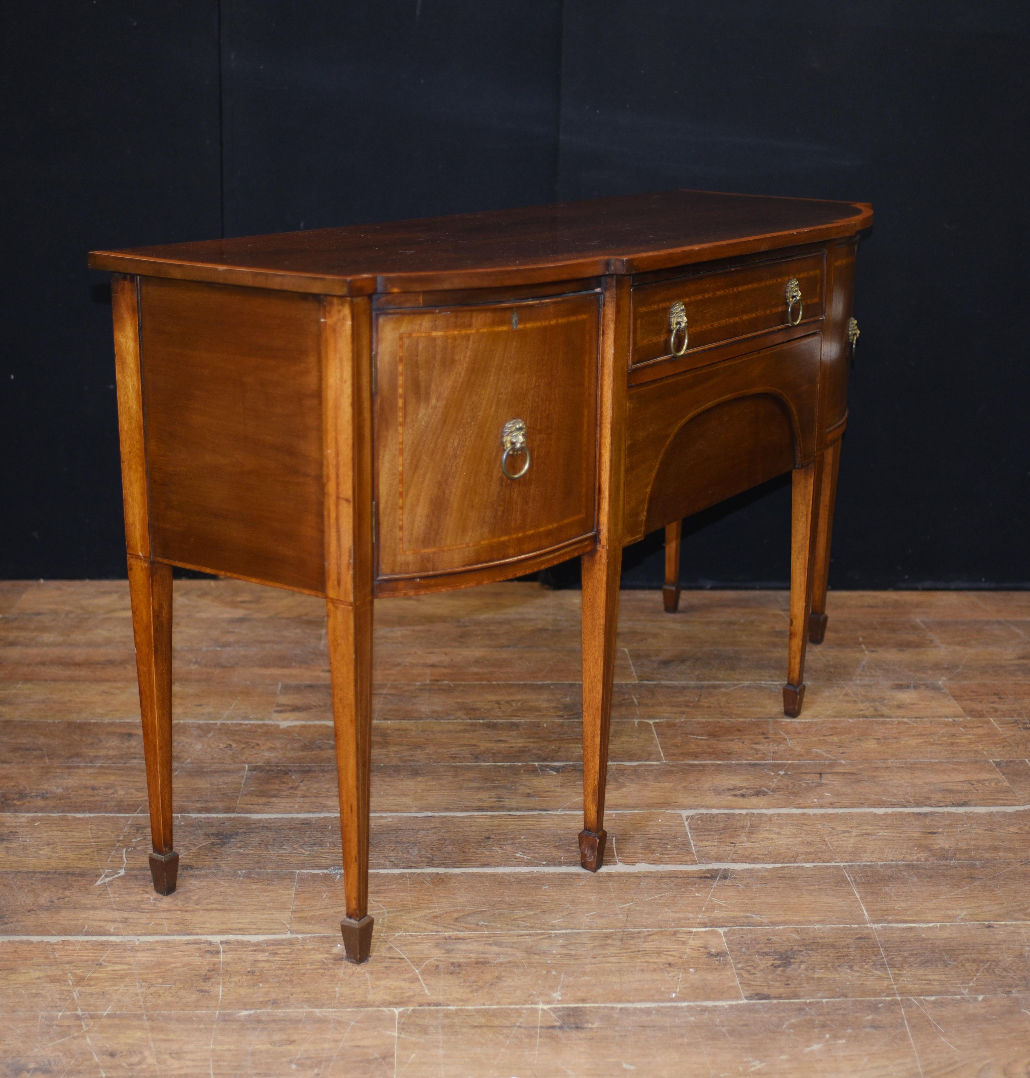 - Gorgeous Sheraton Revival sideboard in mahogany and satinwood crossbanded 
- Clean and minimal design perfect for modern interiors
- We date this elegant server to circa 1910
- Viewings available by appointment
- Offered in great shape ready