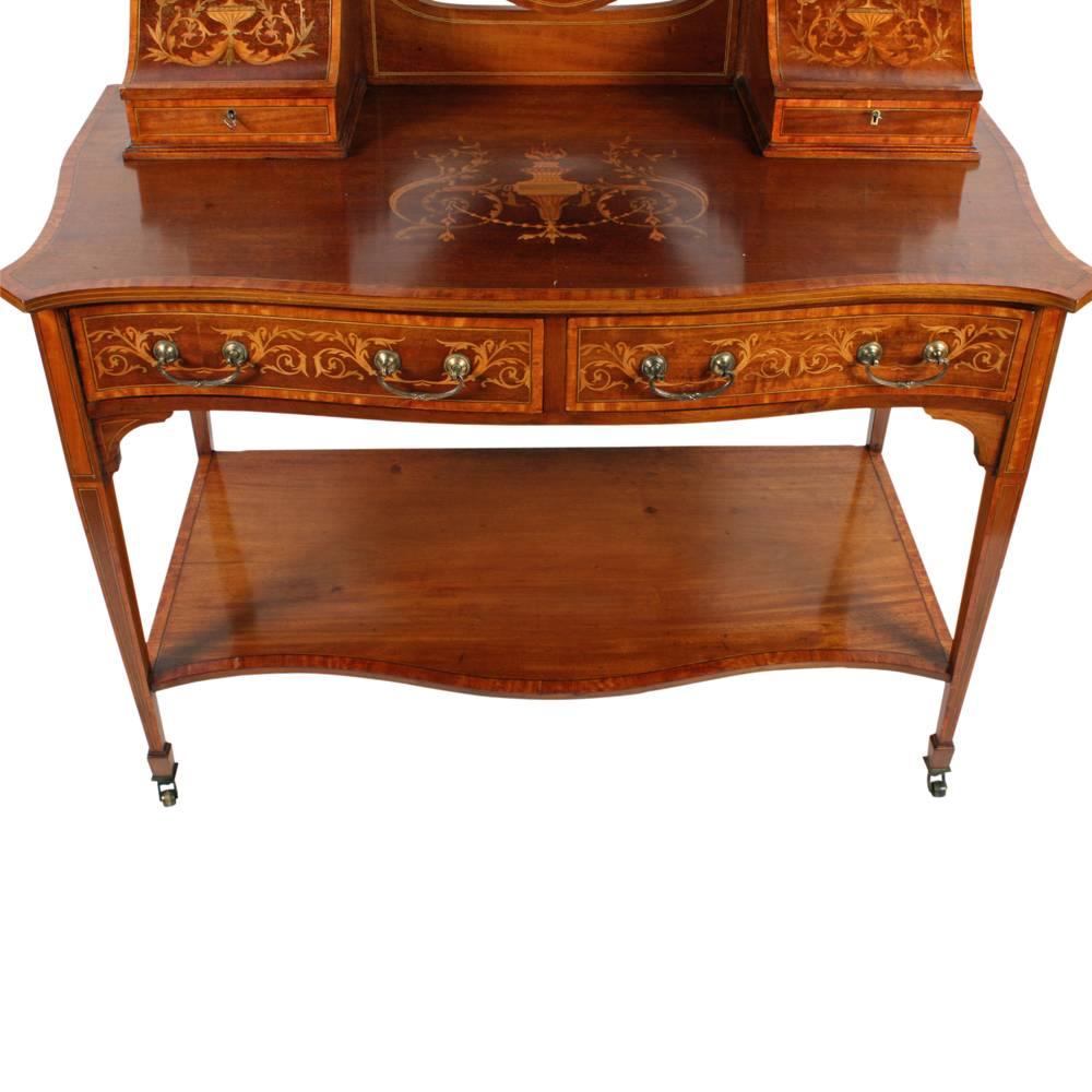 Early 20th Century Sheraton Style Mahogany and Inlaid Dressing Table