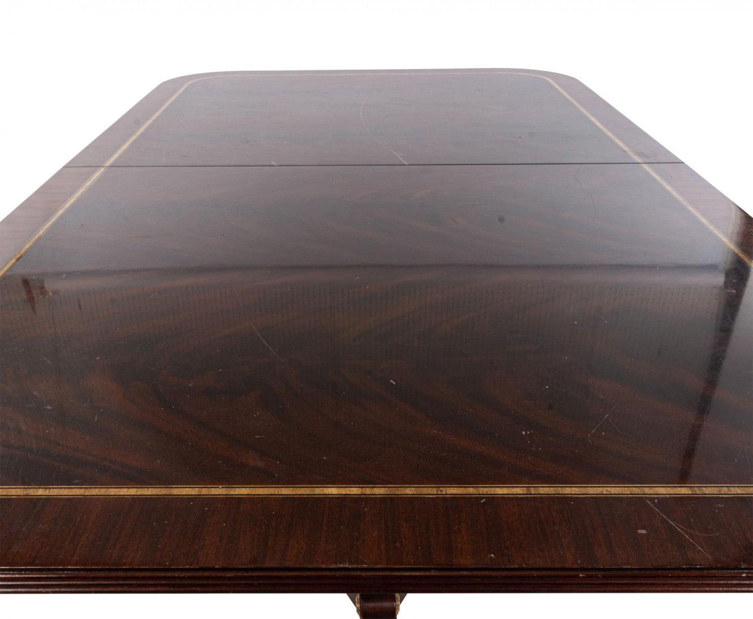 Sheraton Style Mahogany Dining Table with Inlay and Paw Feet In Good Condition For Sale In Queens, NY