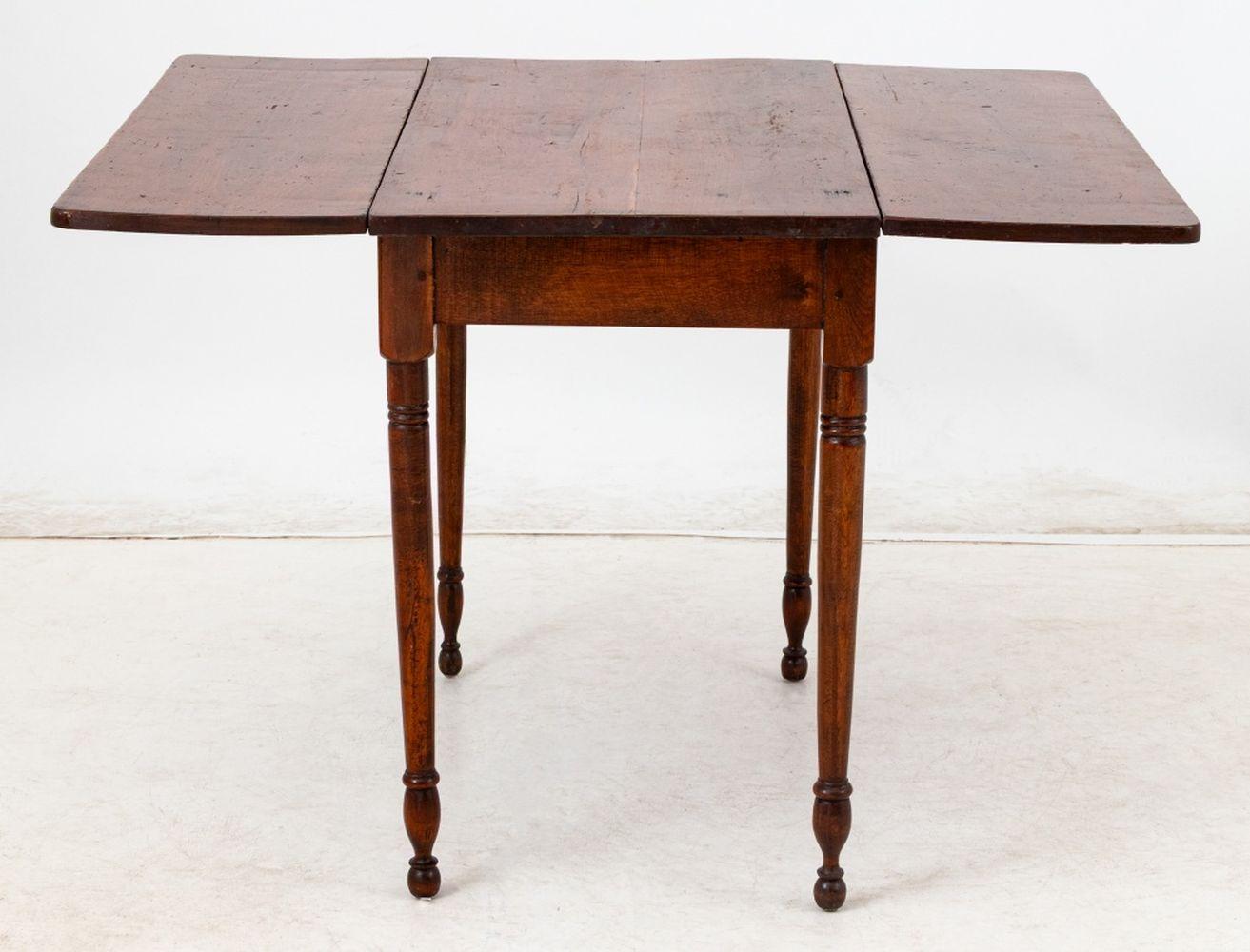 Turned Sheraton Style Mahogany Drop Leaf Table, 19th C. For Sale