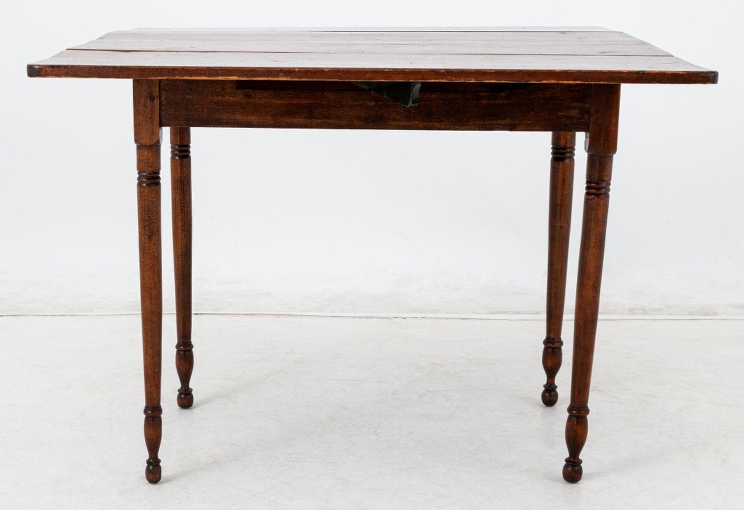 19th Century Sheraton Style Mahogany Drop Leaf Table, 19th C. For Sale