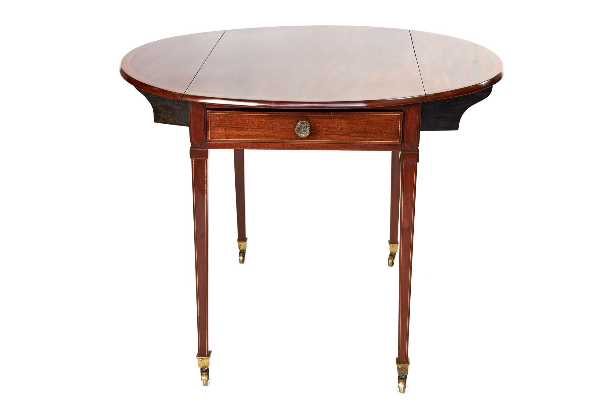 Table Pembroke de style Sheraton en acajou incrusté Bon état - En vente à Dereham, GB