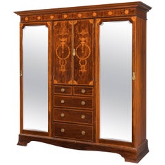 Armoire en acajou de style Sheraton avec incrustation de buis et de bois de satin
