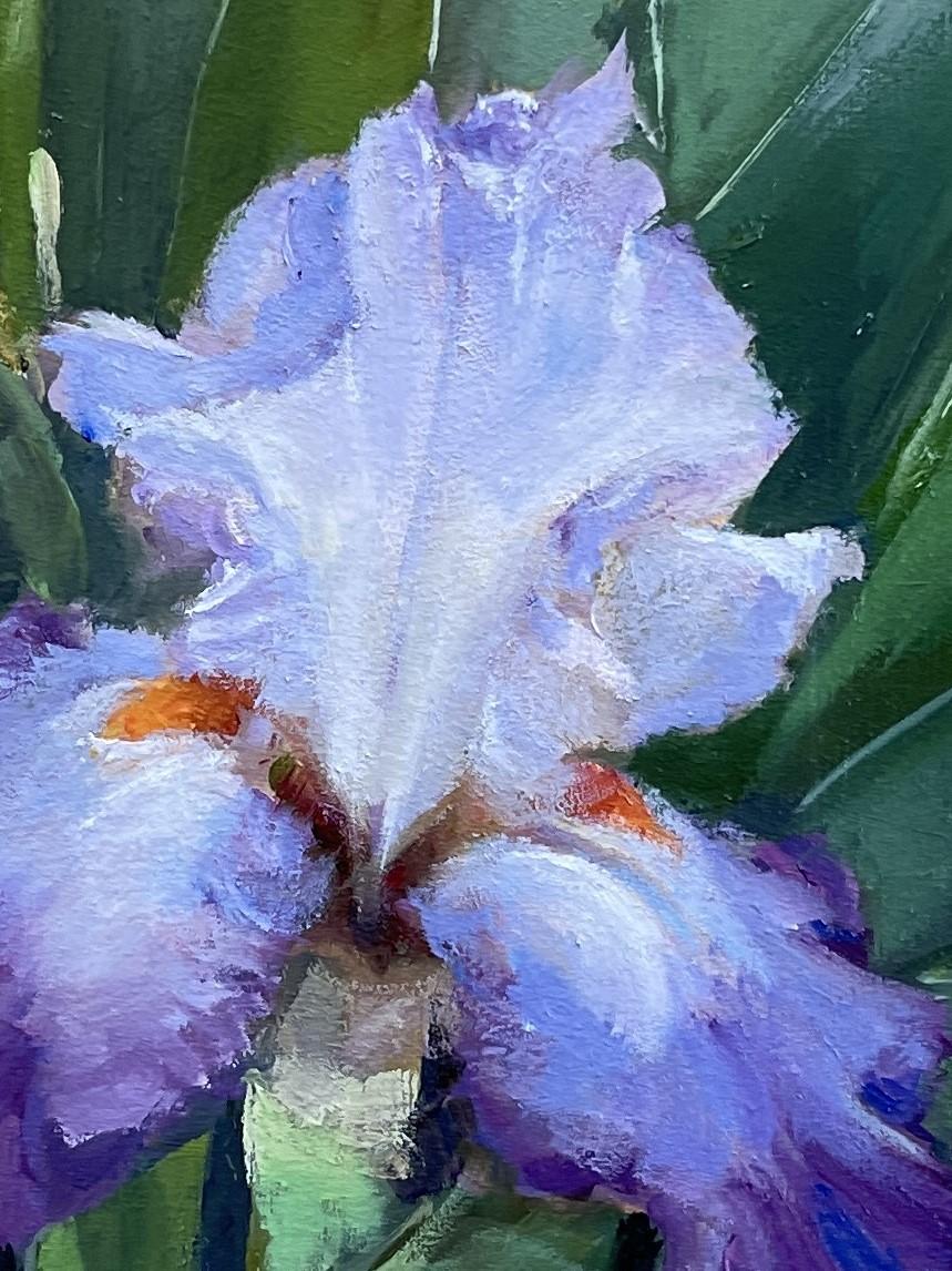 „Bearded Beauty“ (2023) von Sheri Farabaugh, Originalgemälde, lila Iris im Angebot 3