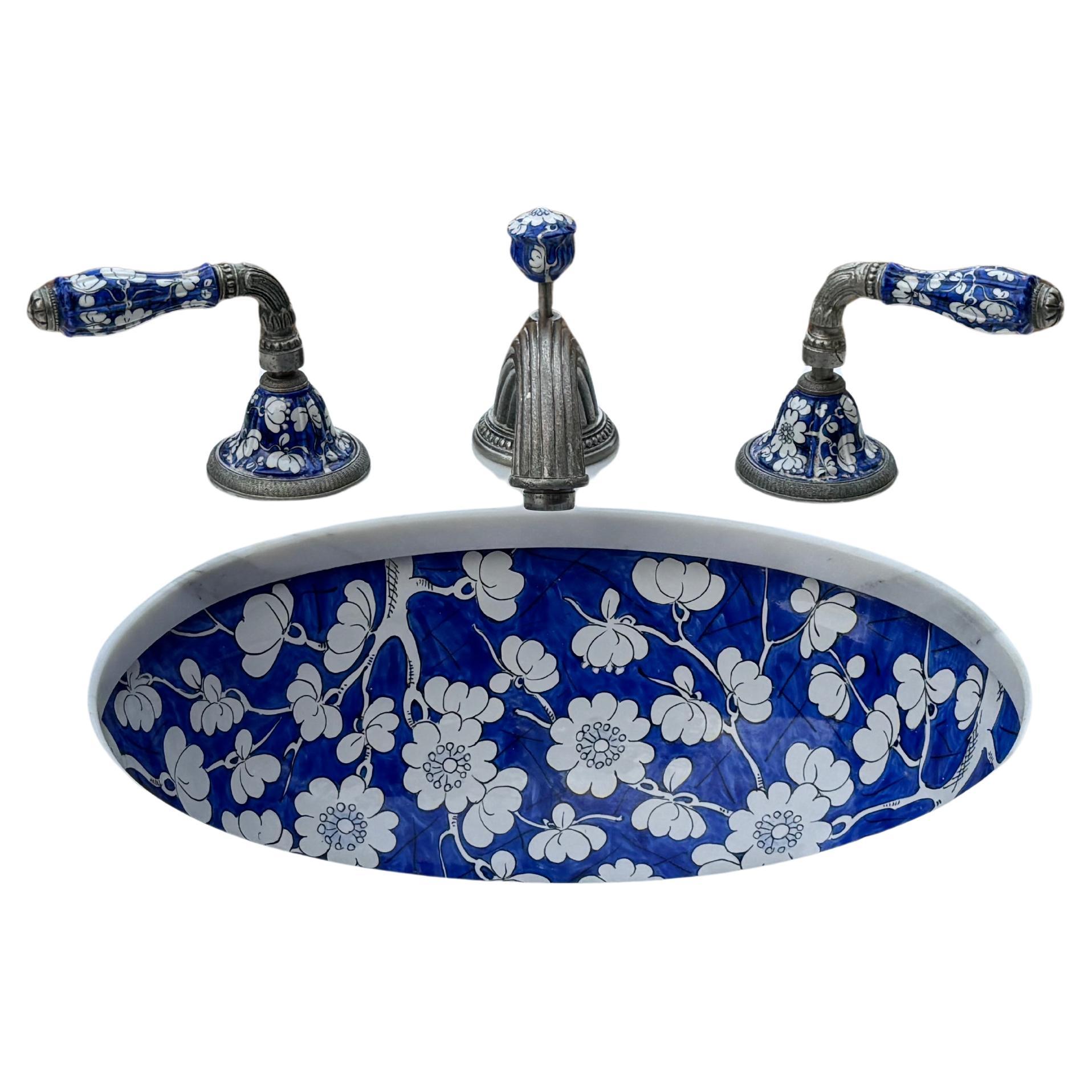 Sherle Wagner Chinoiserie Ming Flor azul Lavabo y grifo caño Italia en venta 1