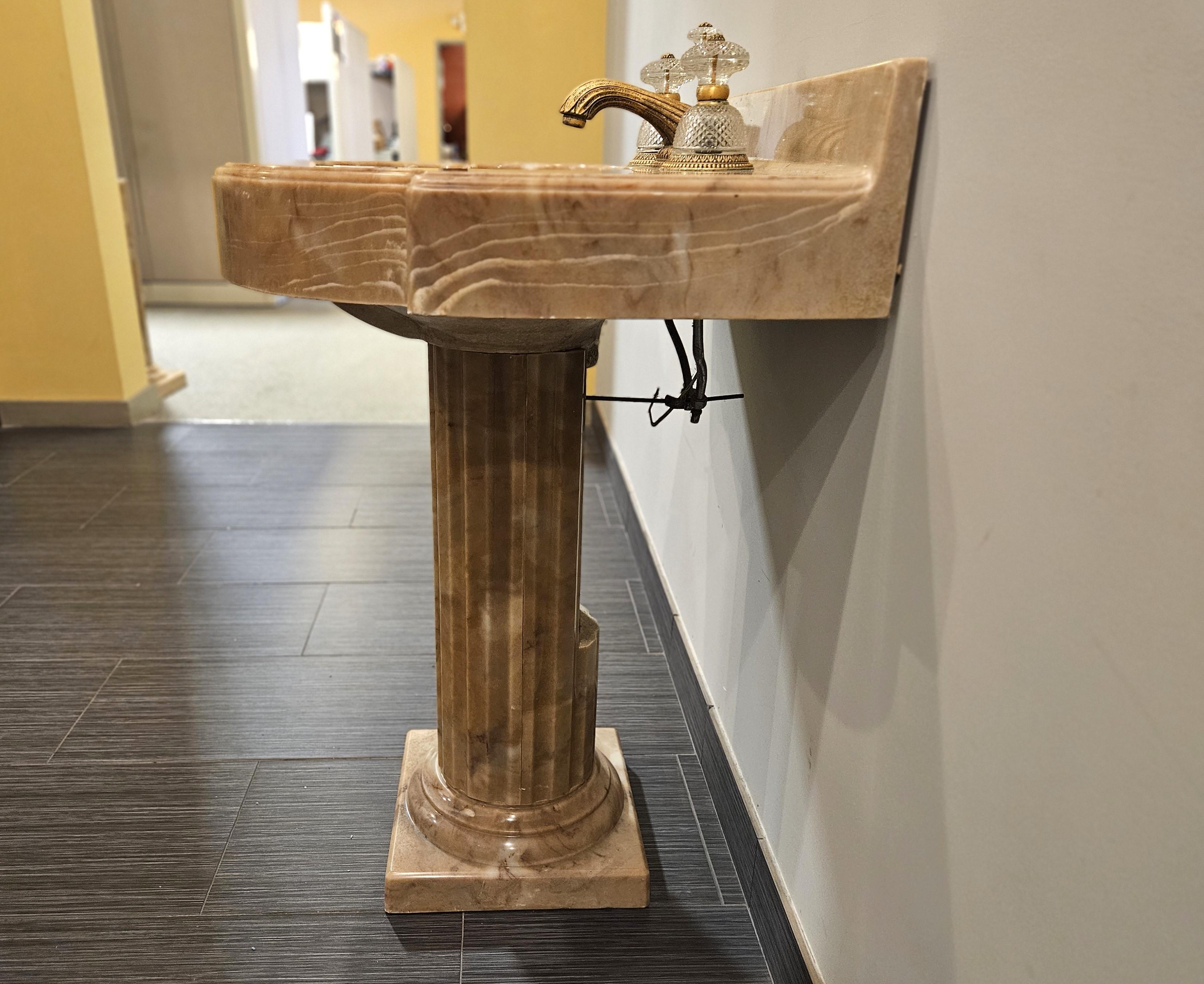 Sherle Wagner Onyx Pedestal Sink  In Good Condition For Sale In Philadelphia, PA