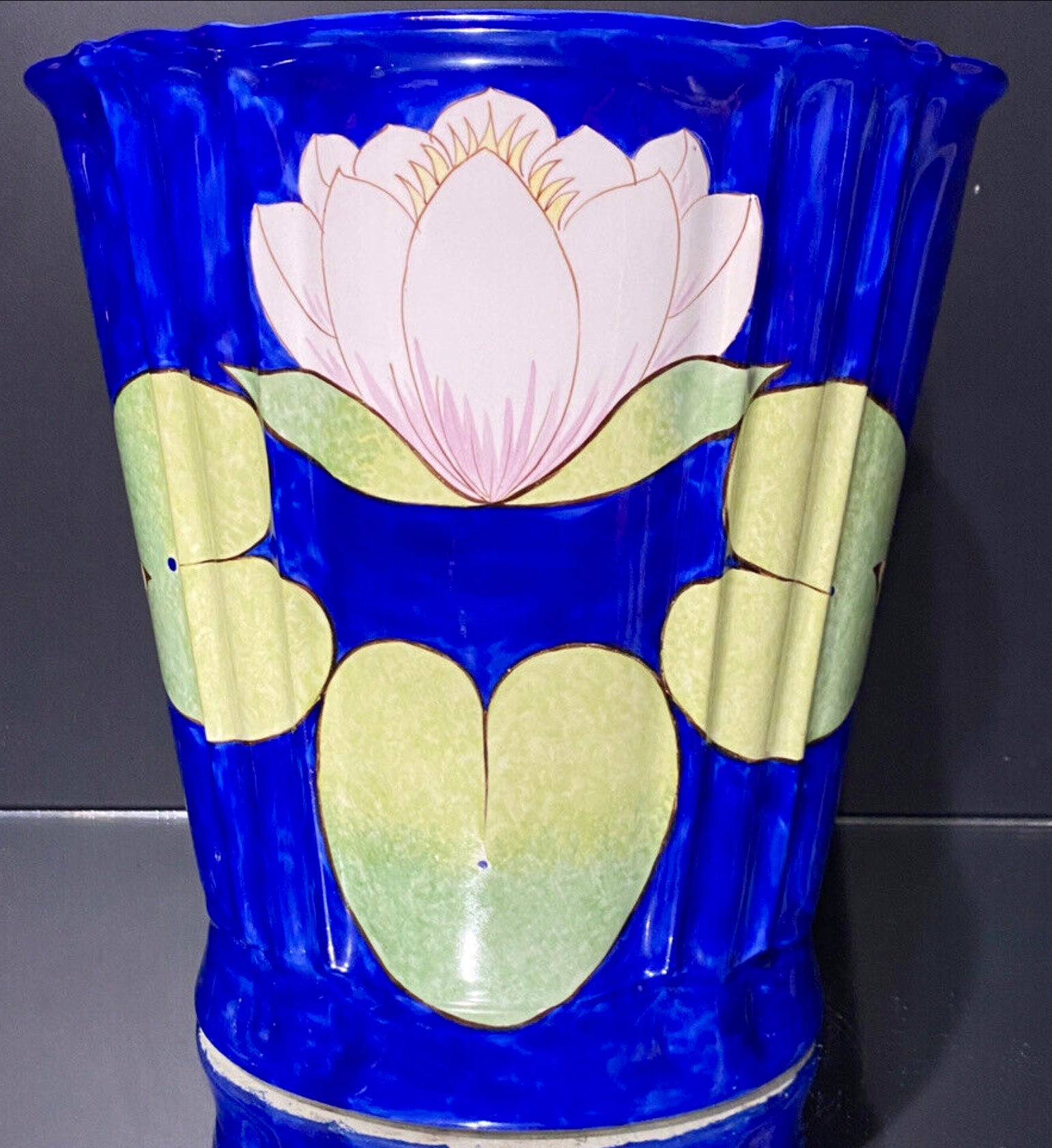 Hollywood Regency Sherle Wagner Pink Waterlilly Wastebasket with Butterfly, Italy, 1960s.
