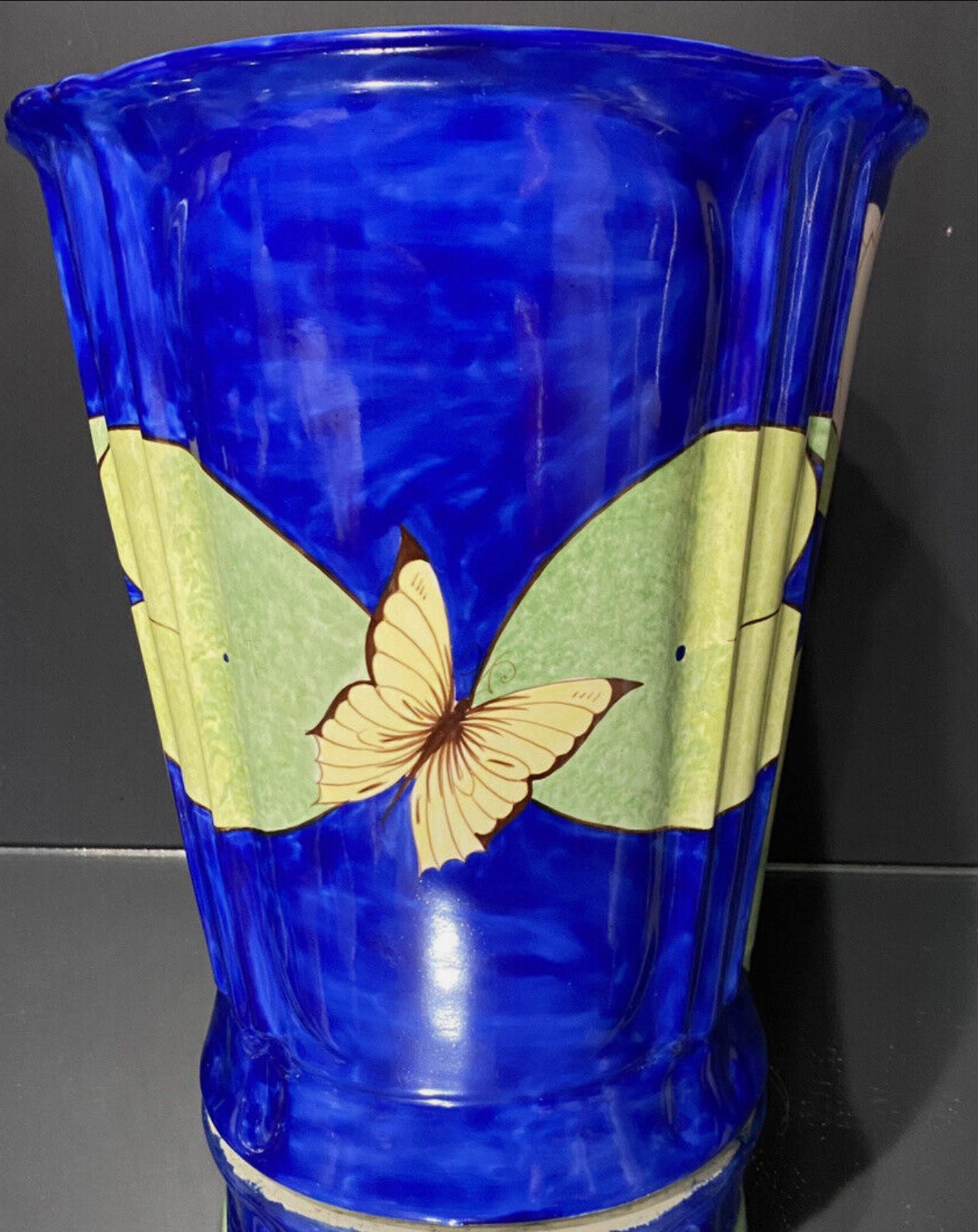 20th Century Sherle Wagner Pink Waterlilly Wastebasket with Butterfly, Italy, 1960s.