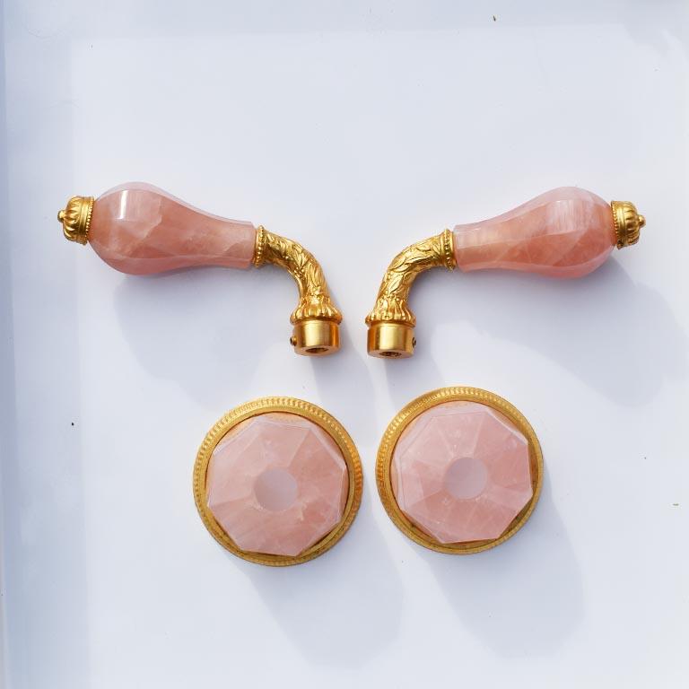 American Classical Sherle Wagner Rose Quartz and Gold Bathroom Fixtures Faucet Handles 