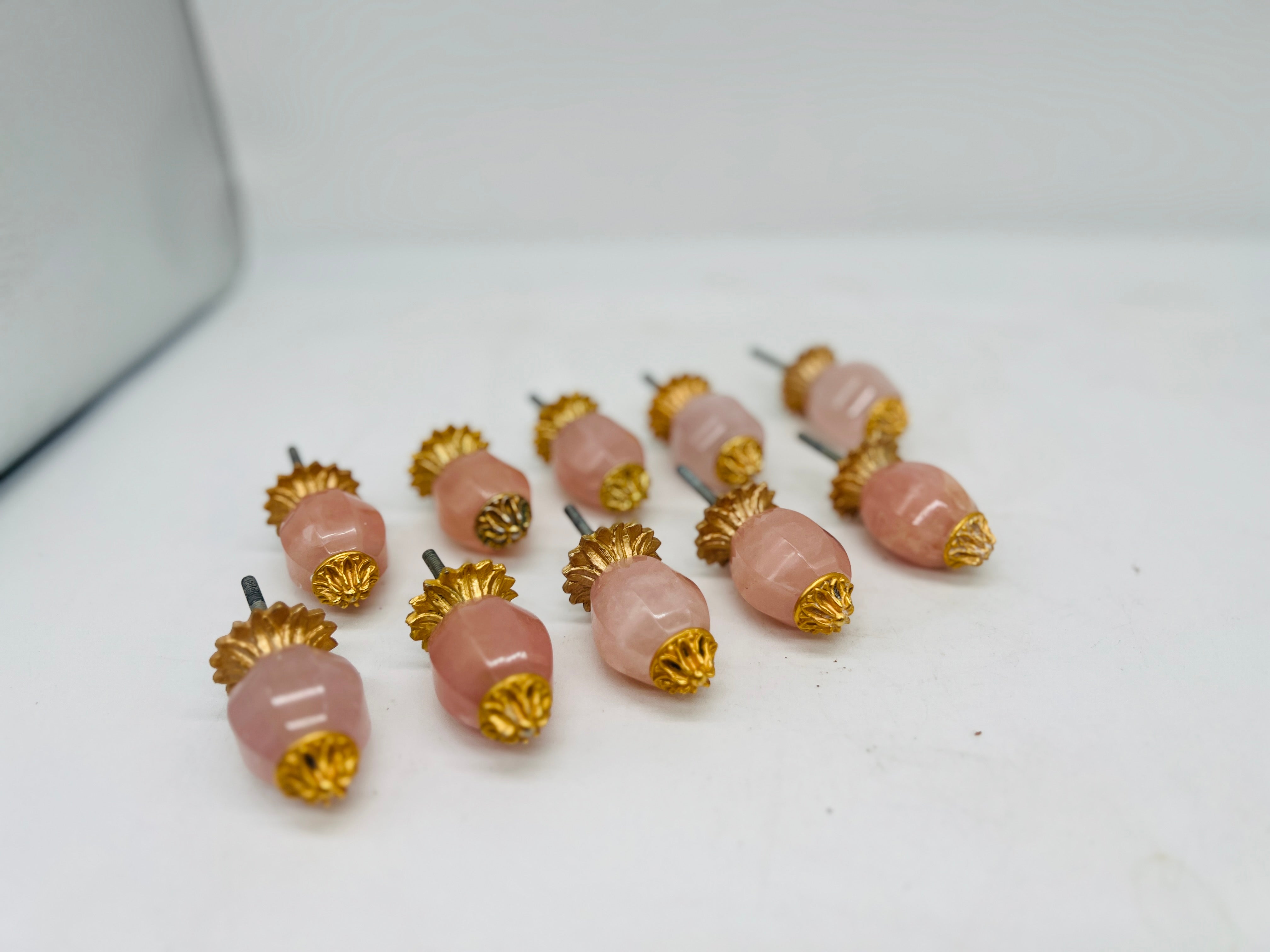 Sherle Wagner Rose Quartz Poulies de tiroir ou d'armoire. 

2