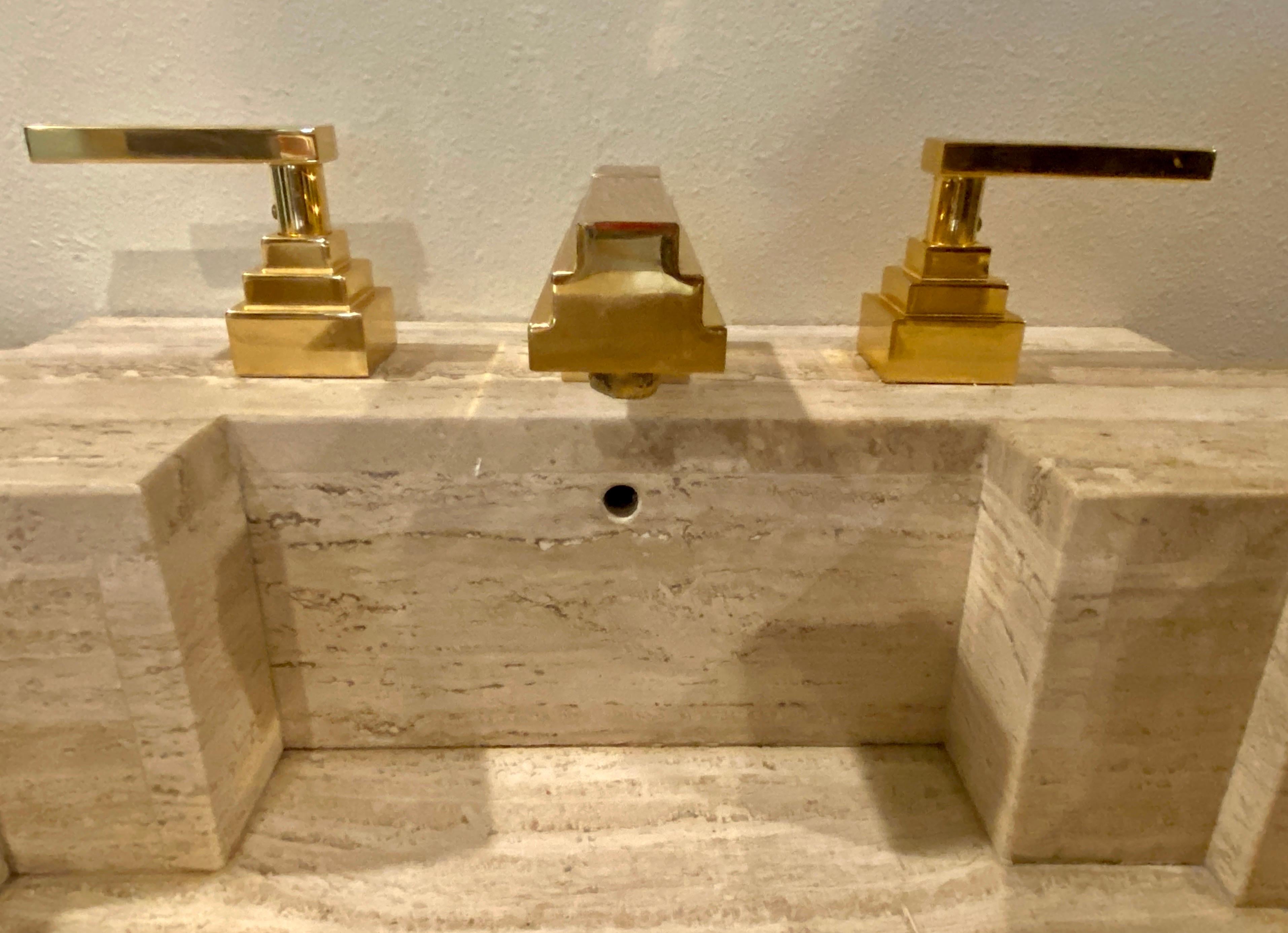 Sherle Wagner Style Travertine Pedestal Sink & 22 Karat Gold Faucet 1990s Chic  In Good Condition In Palm Springs, CA