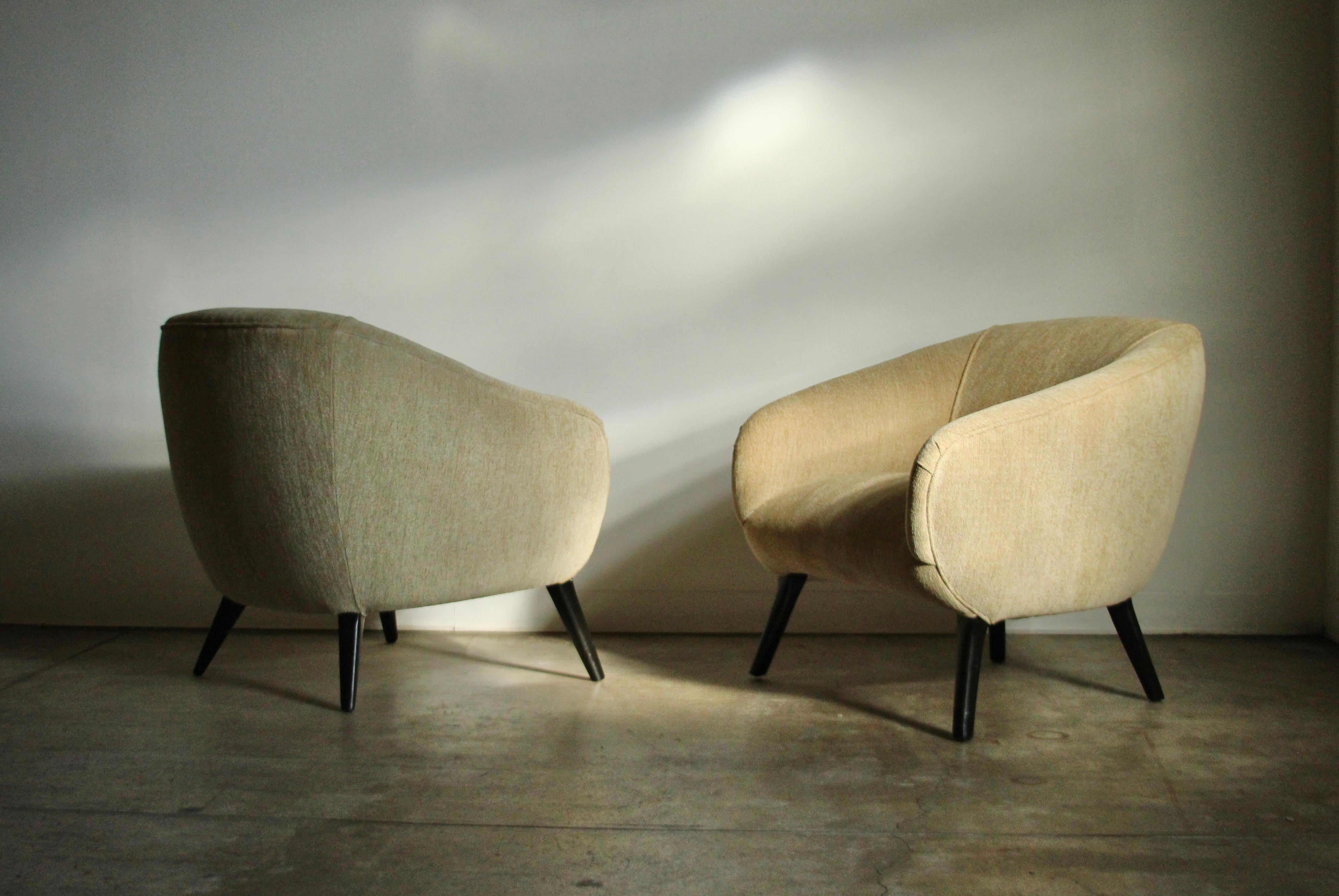 Sherman Bertram Sculptural Lounge Chairs in Vintage Chenille, 1940s 4