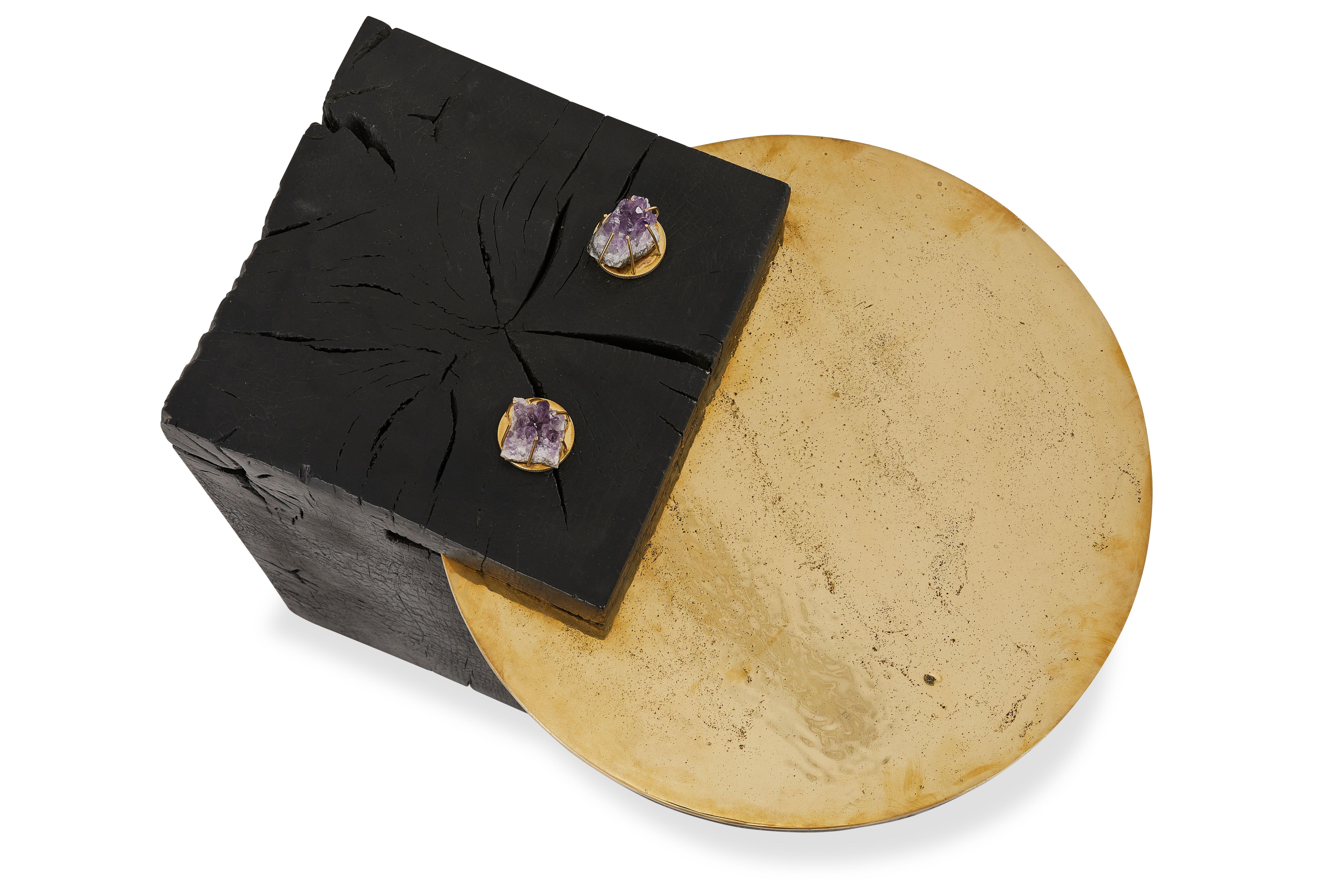 Moderne Table d'appoint Sherpa par Egg Designs en vente