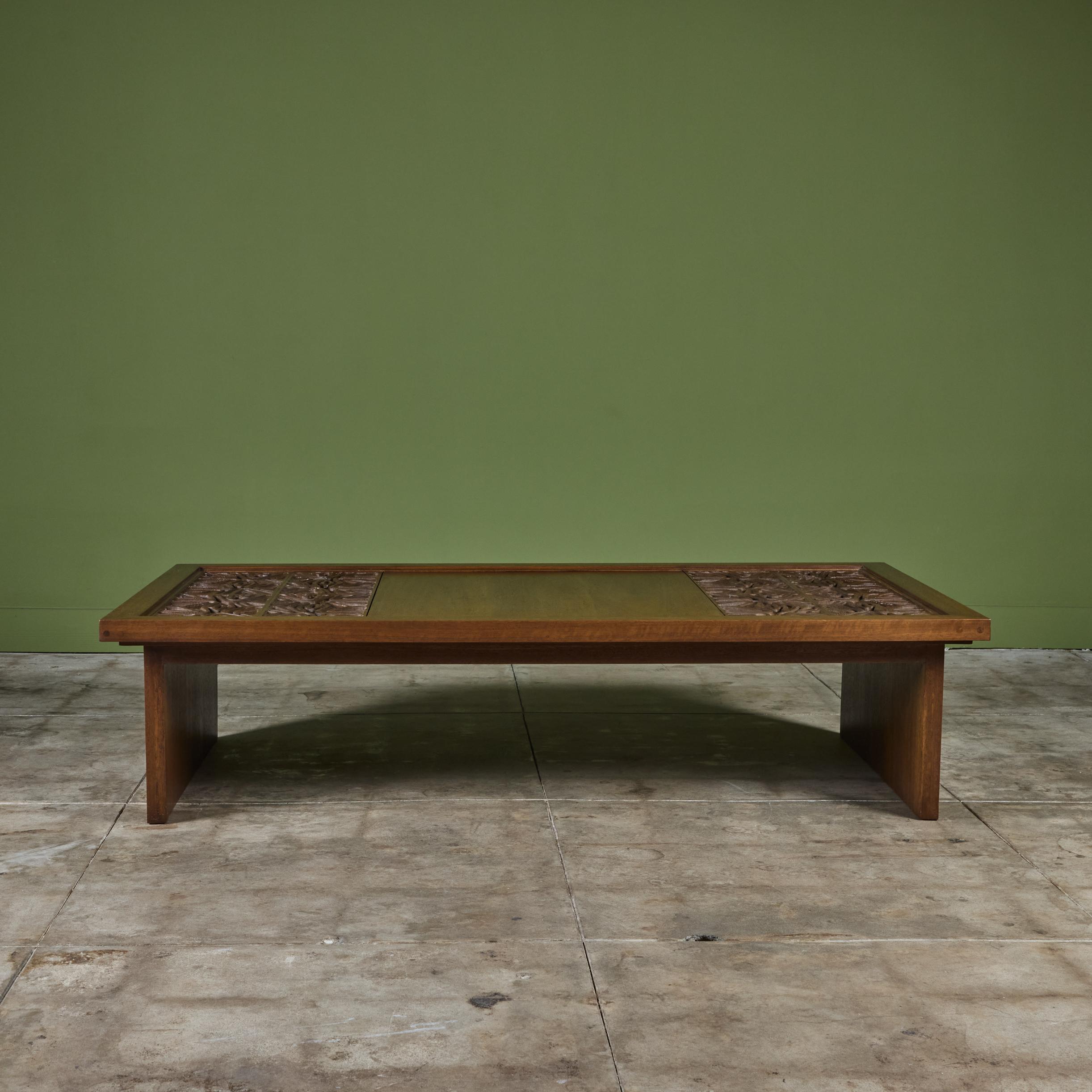 Table basse en acajou Sherrill Broudy pour Forms and Surfaces en vente 4