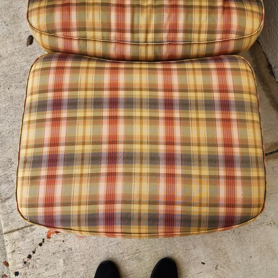 Sherrill English Country Club Chair & Ottoman For Sale 2