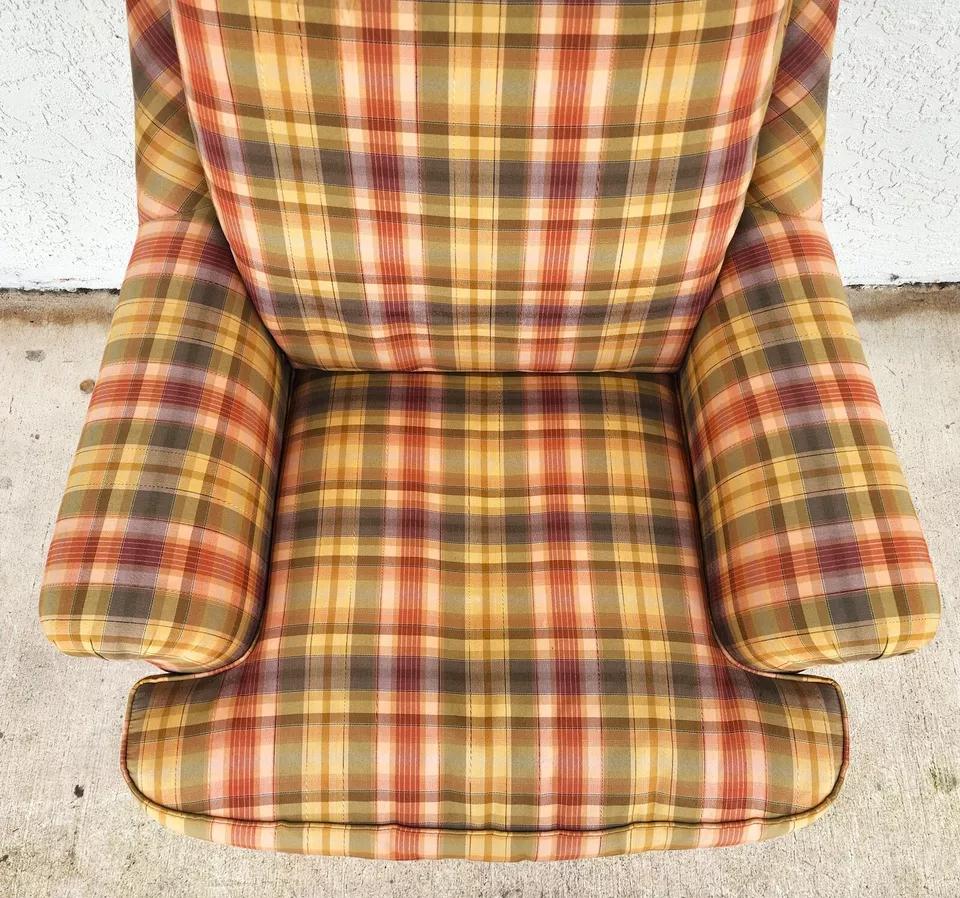 Sherrill English Country Club Chair & Ottoman For Sale 3