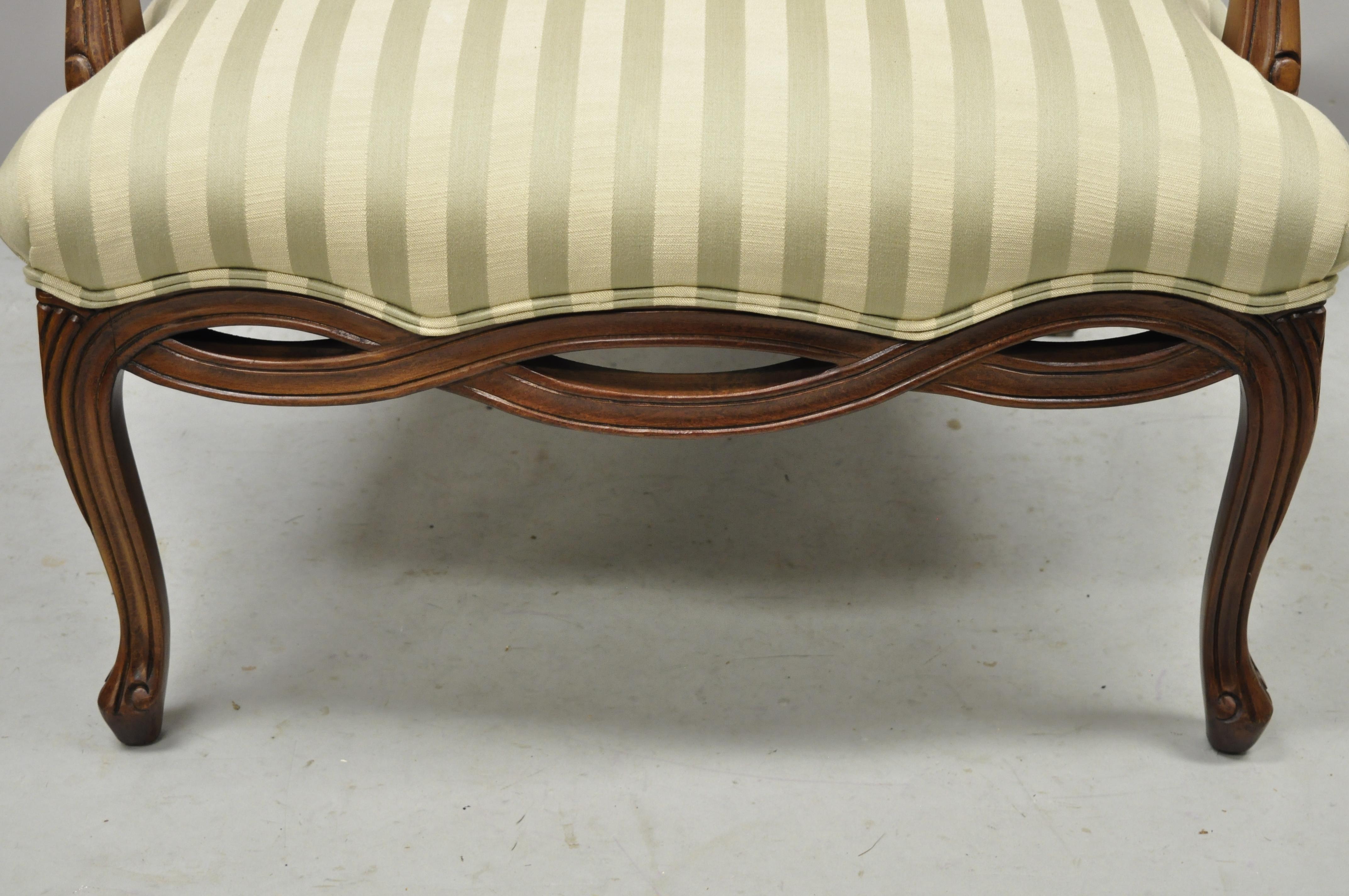 Sherrill Französisch Provincial Louis XV Stil gewebter Rock Bergere Lounge Sessel im Angebot 1