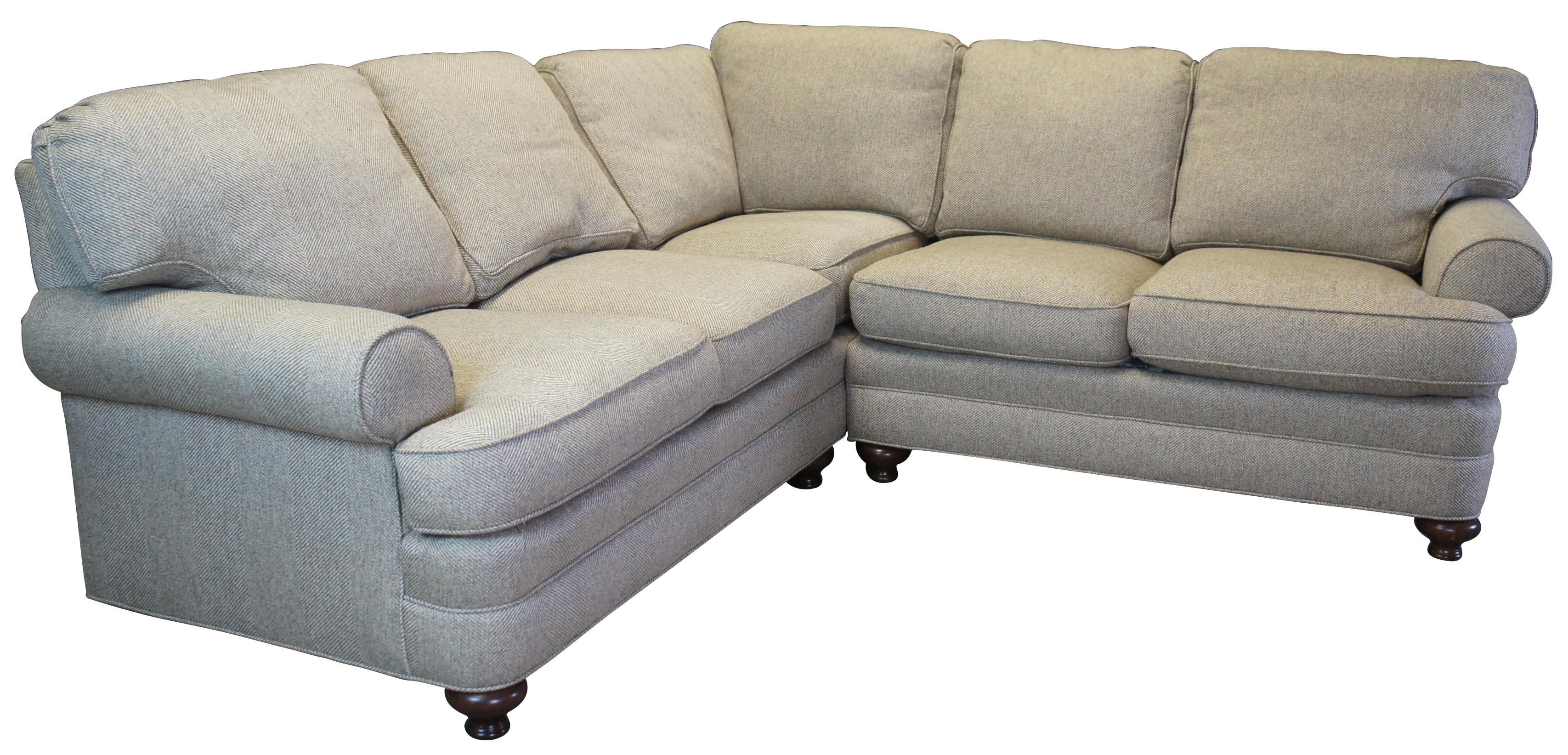 Modern Sherrill Furniture Co. Traditional Rolled Arm Beige Corner Sectional Sofa