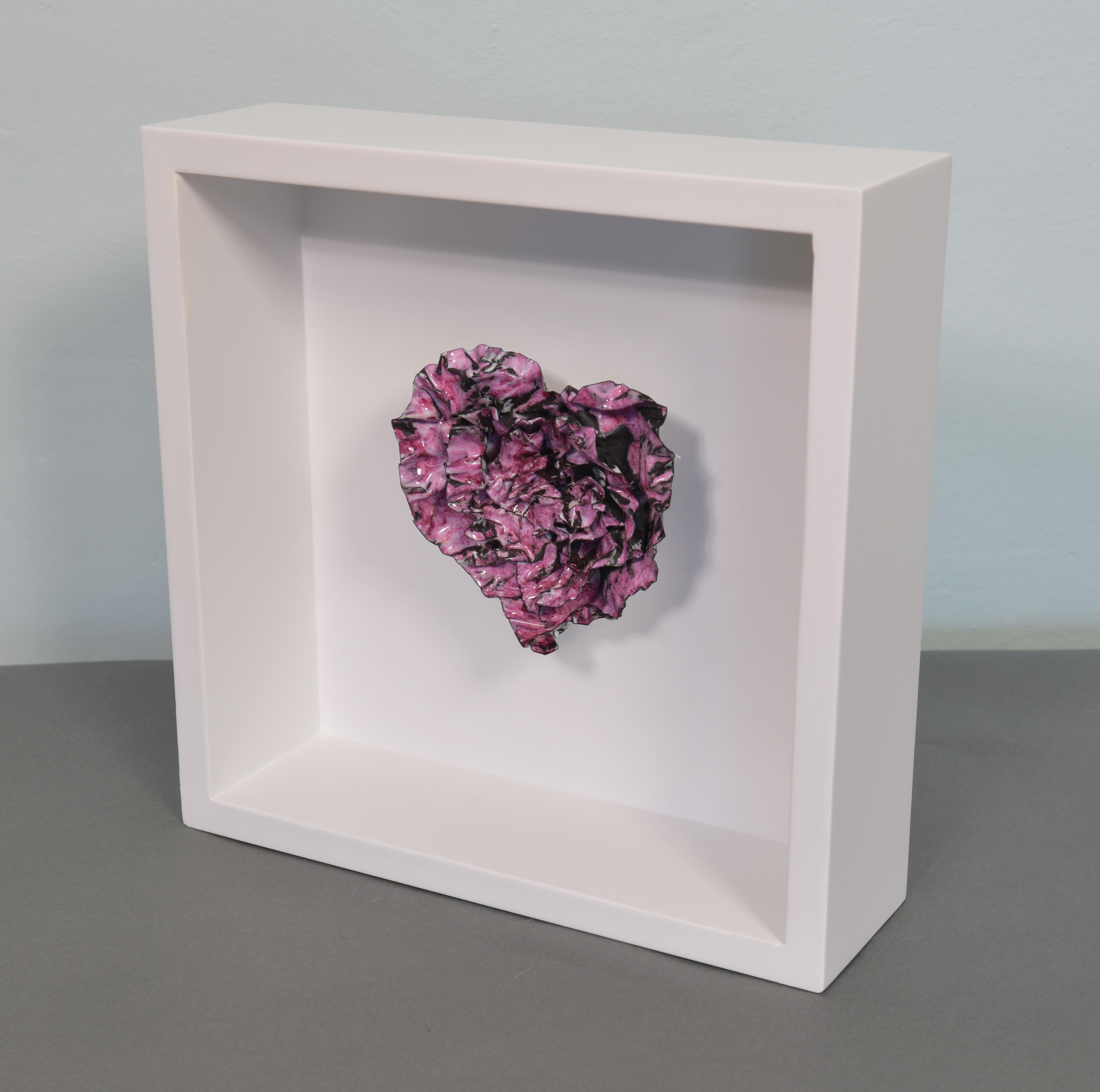 Abstrakte Wandskulptur „Definitively Pink Heart“, 2024 im Angebot 1