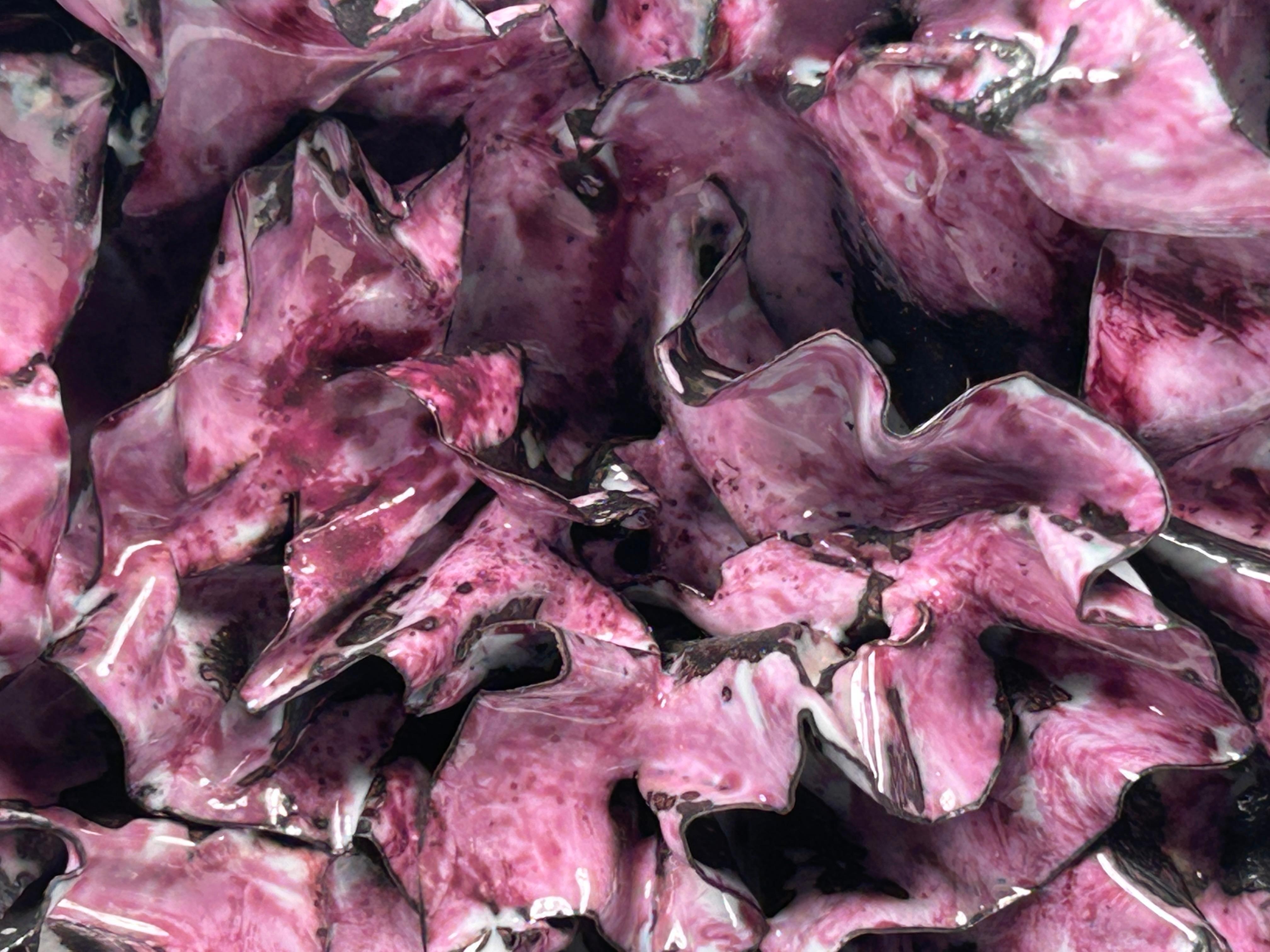 Abstrakte Wandskulptur „Definitively Pink Heart“, 2024 im Angebot 5