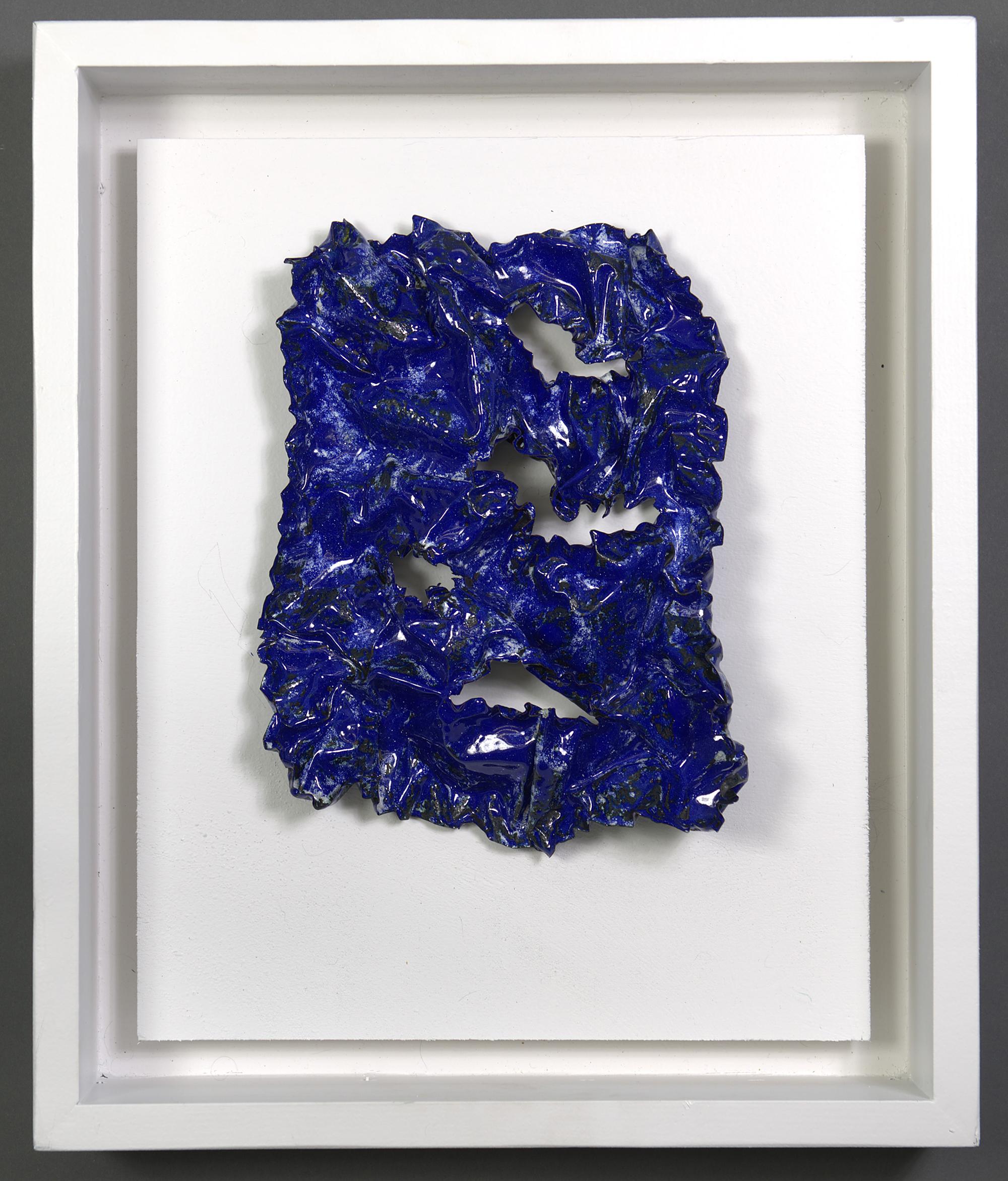 Sherry Been Abstract Sculpture – Abstrakte Wandskulptur „Oppressed“, 2023