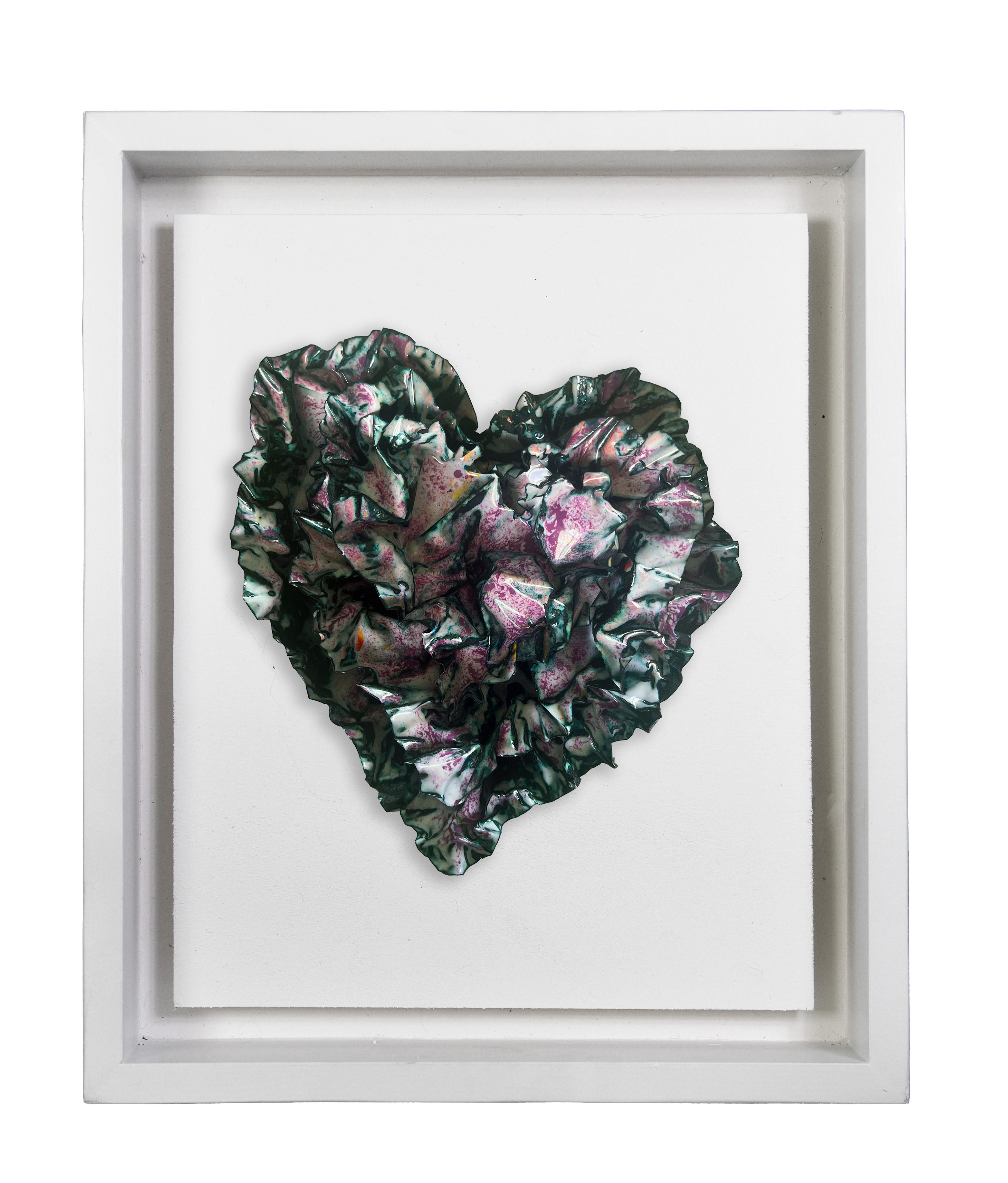 Sherry Been Abstract Sculpture – Abstrakte Wandkunst-Skulptur „Playful Purple Heart“ aus Lila, 2023