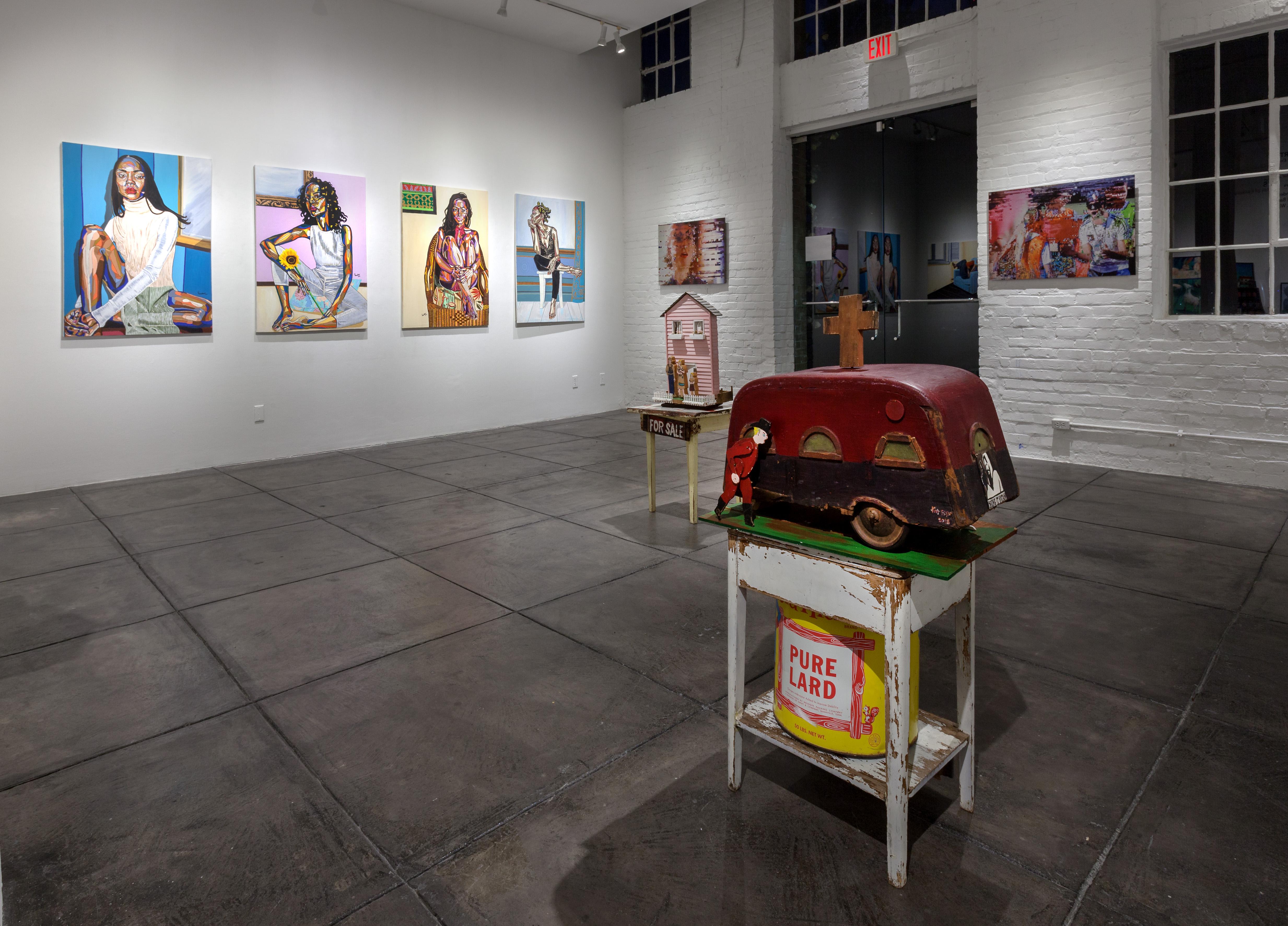 Técnica: Impresión por sublimación sobre metal

Sherry Karver es artista desde niña, nació y creció en Chicago, y asistió a clases para niños en el Instituto de Arte de Chicago. Su licenciatura de la Universidad de Indiana en Bloomington, IN, es en
