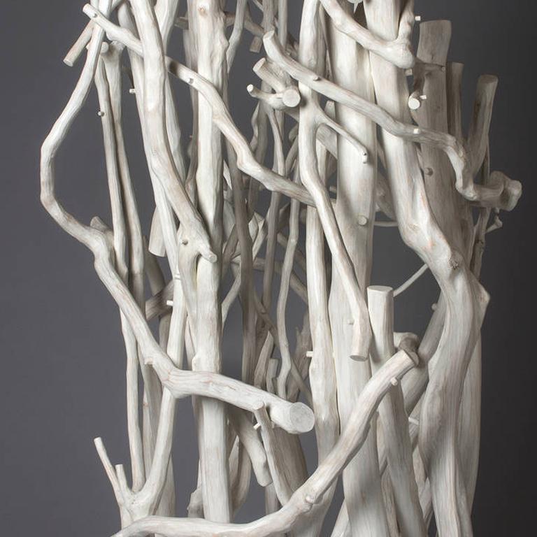 Wirbeln wie ein Samenschattier im Wind (Zeitgenössisch), Sculpture, von Sherry Owens