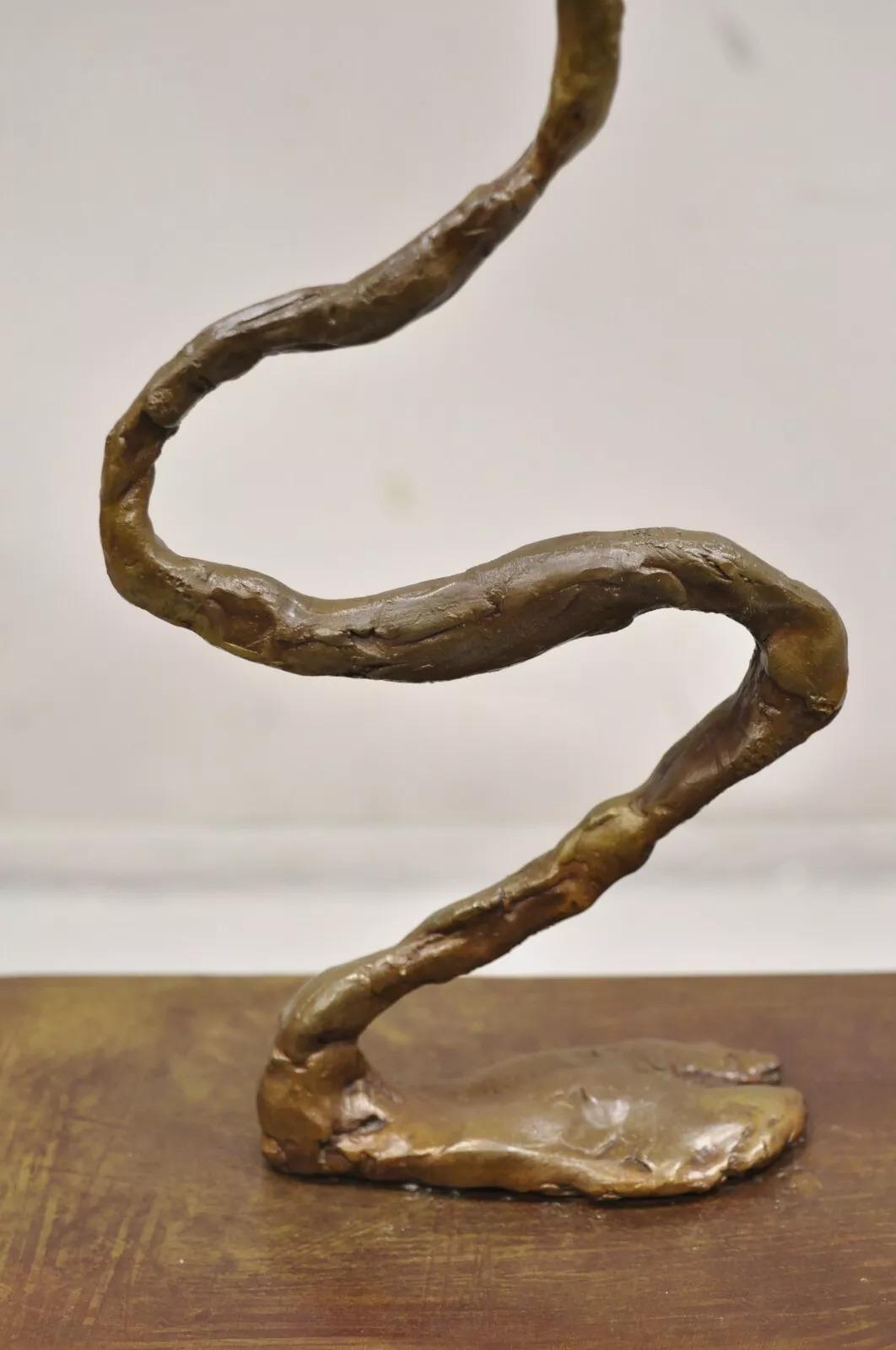 Sheryl C. Benjamin Escultura Brutalista Moderna Abstracta Figura Serpentina de Bronce Desconocido en venta
