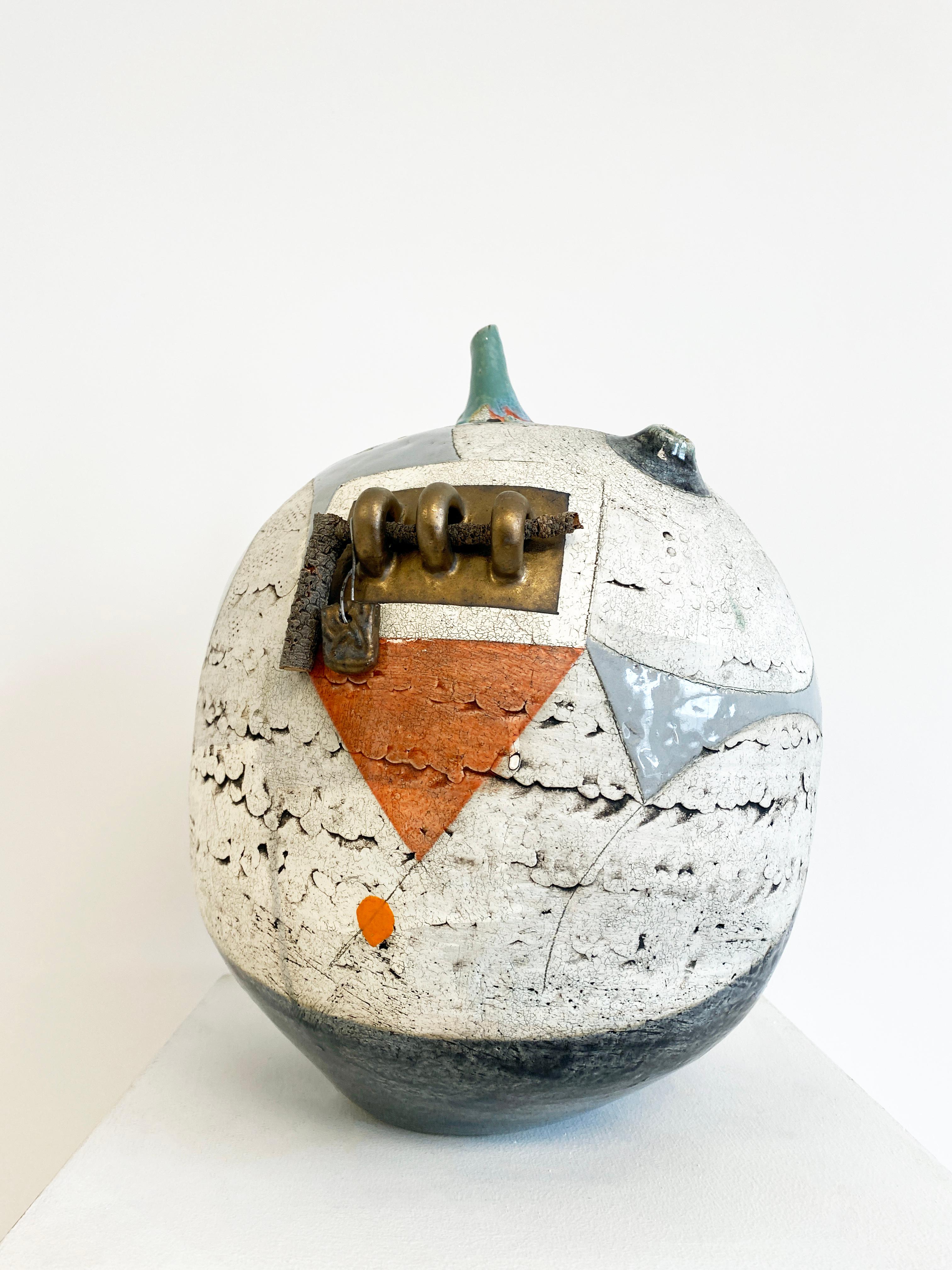 Escultura abstracta de cerámica contemporánea de Sheryl Zacharia 