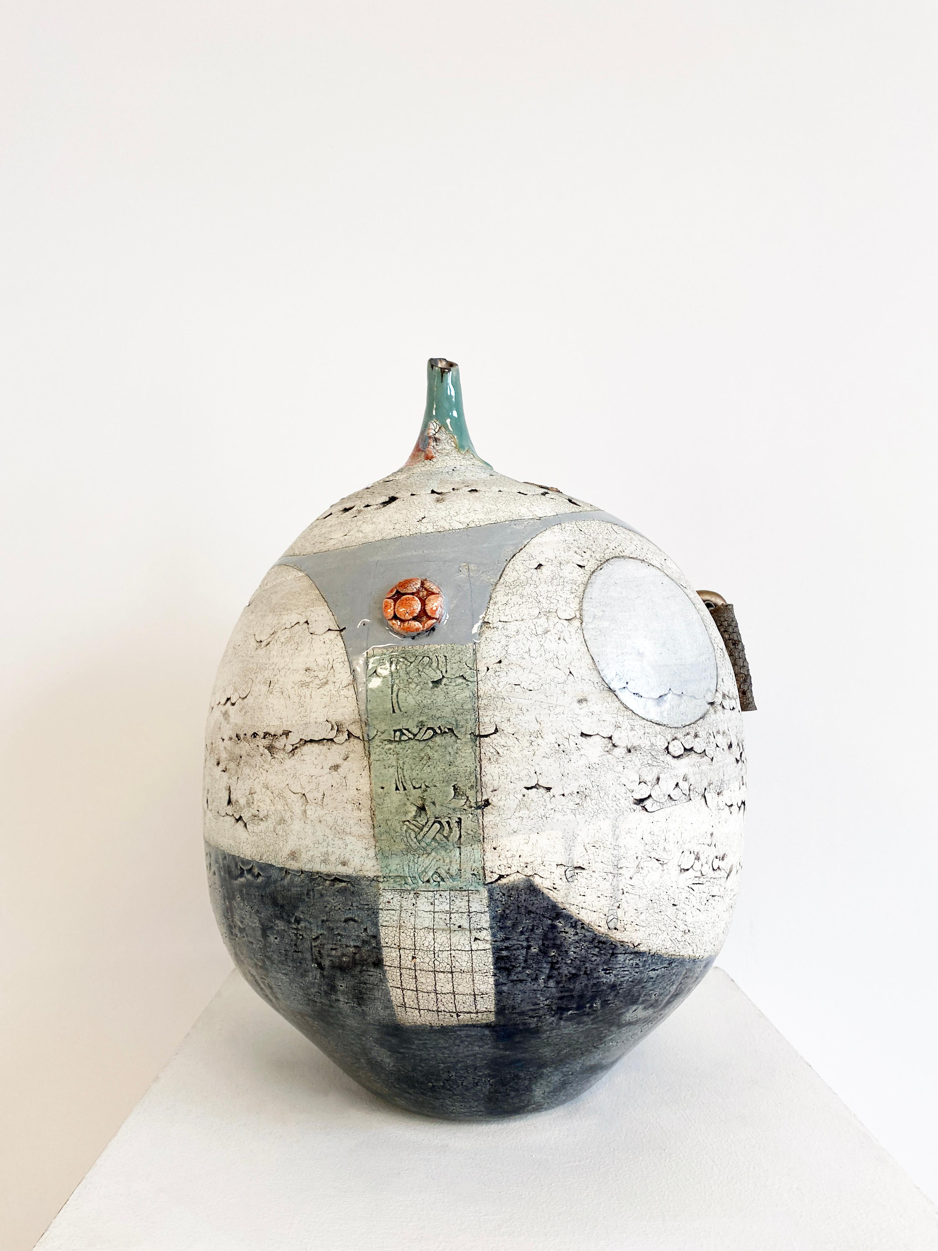 Escultura abstracta de cerámica contemporánea de Sheryl Zacharia 
