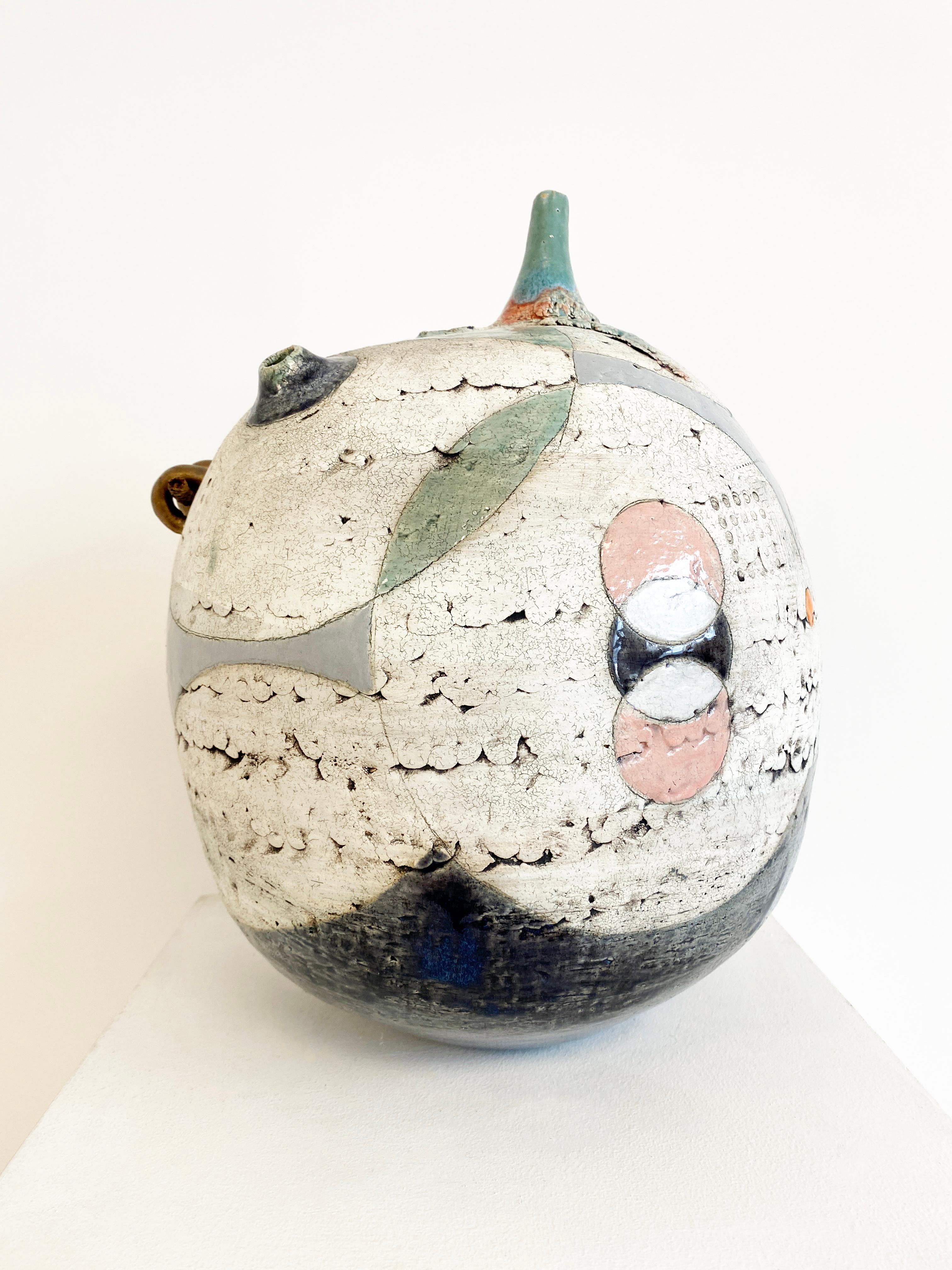 Escultura abstracta de cerámica contemporánea de Sheryl Zacharia 