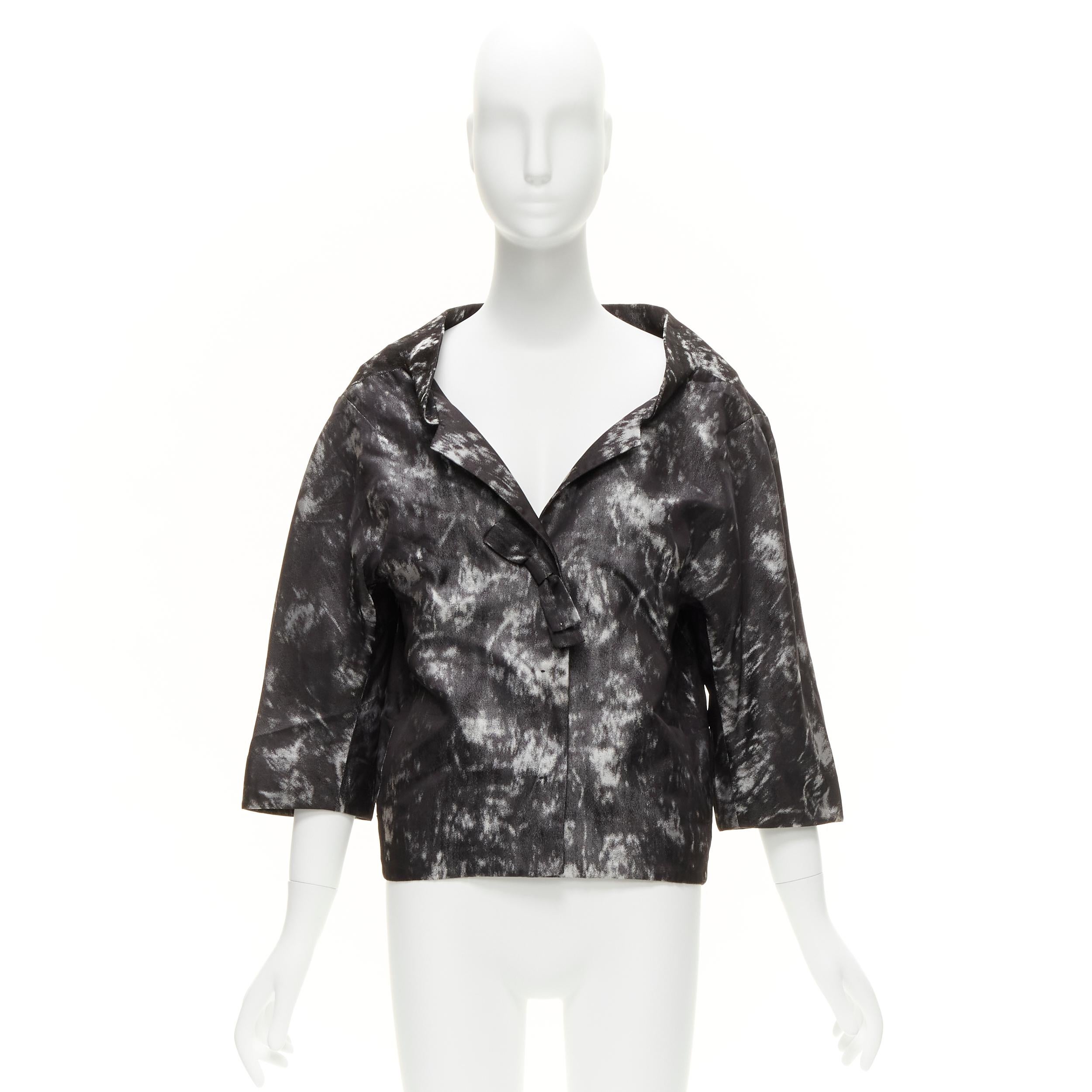 SHIATZY CHEN 100% seta grigio nero dettaglio fiocco taglio rotondo giacca cocoon IT42 M in vendita 6