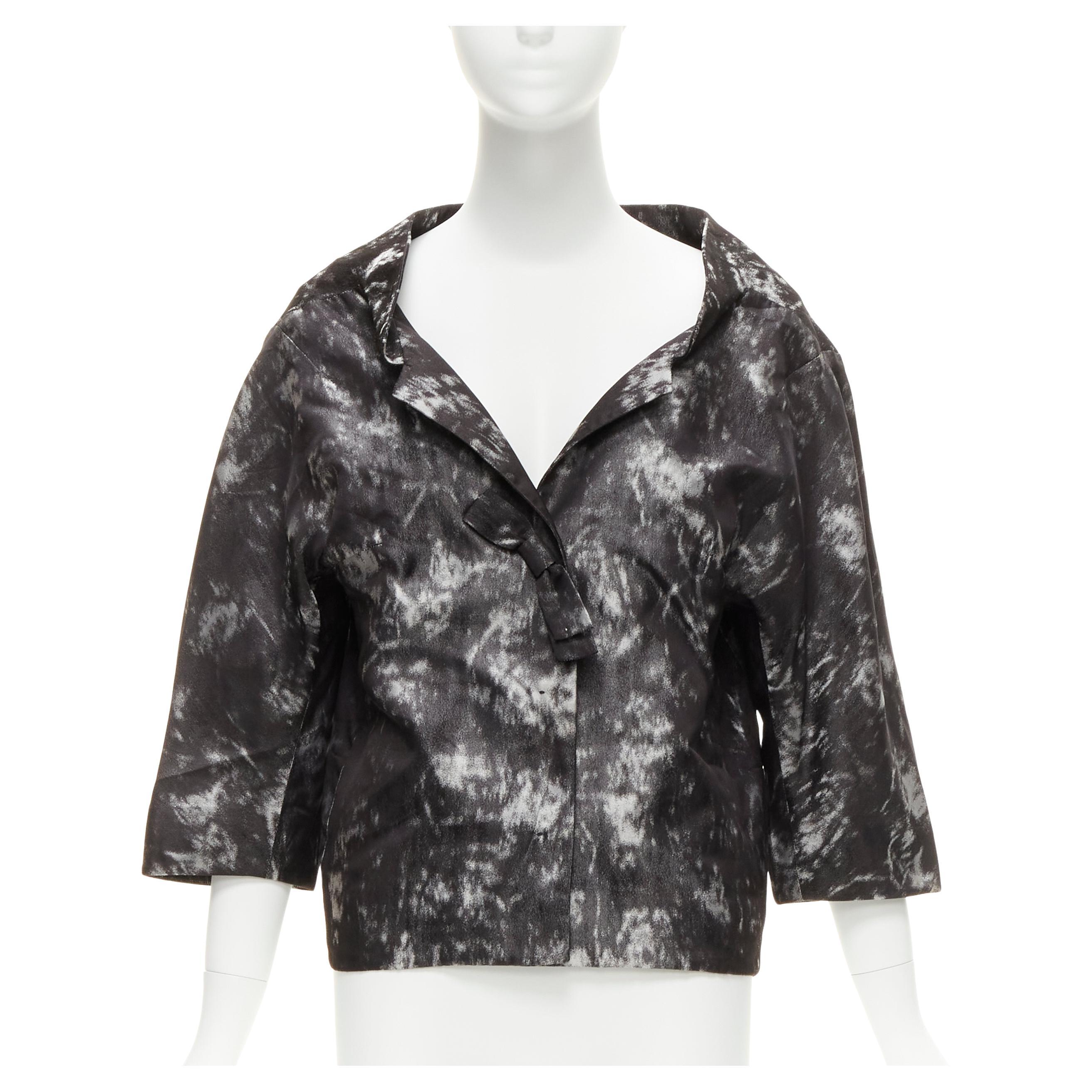 SHIATZY CHEN 100% seta grigio nero dettaglio fiocco taglio rotondo giacca cocoon IT42 M