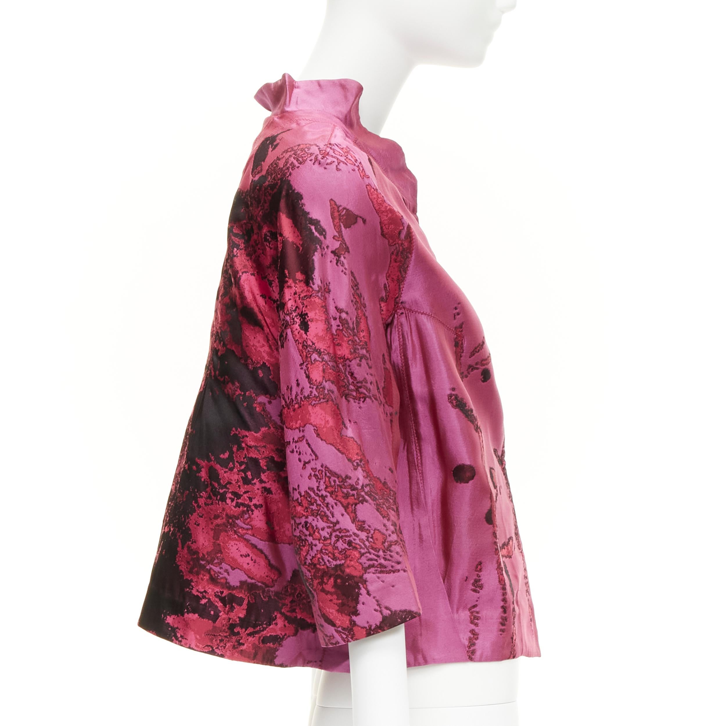 Donna SHIATZY CHEN - Giacca cropped in broccato di seta viola astratto orientale IT44 L in vendita