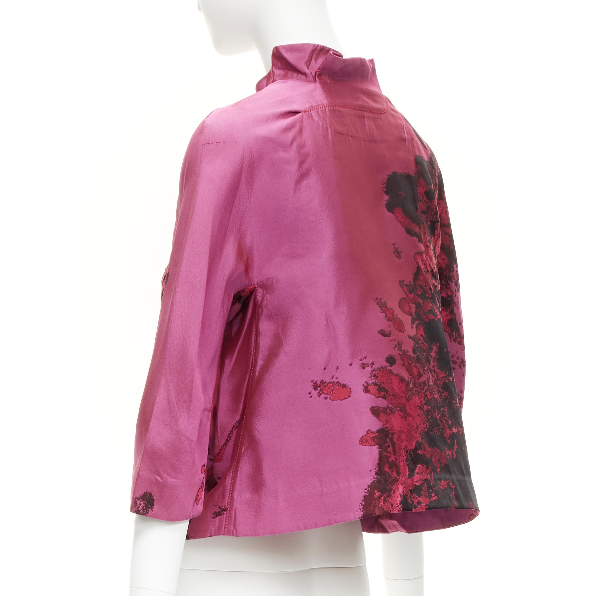 SHIATZY CHEN - Giacca cropped in broccato di seta viola astratto orientale IT44 L in vendita 2