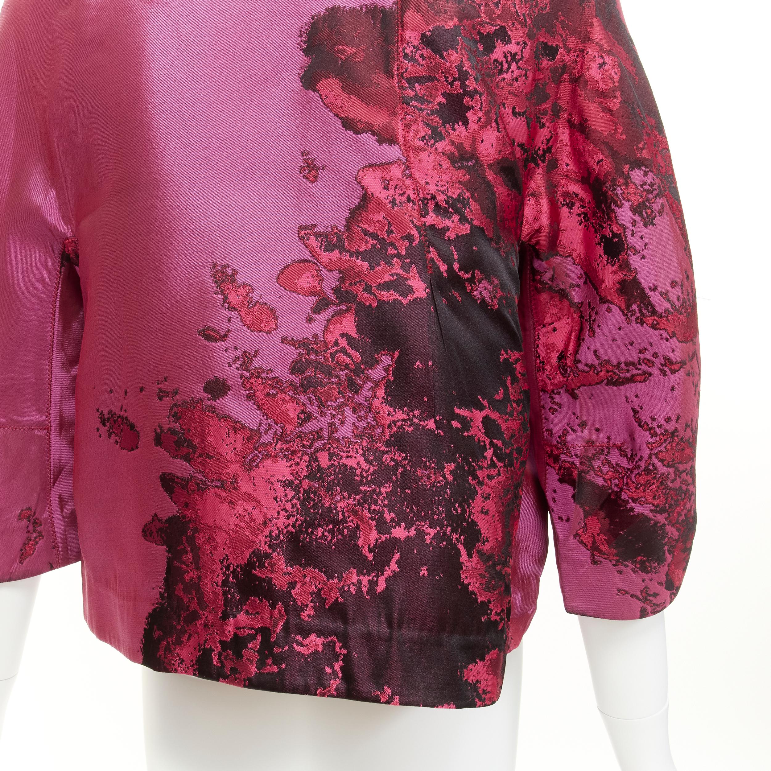 SHIATZY CHEN - Giacca cropped in broccato di seta viola astratto orientale IT44 L in vendita 4