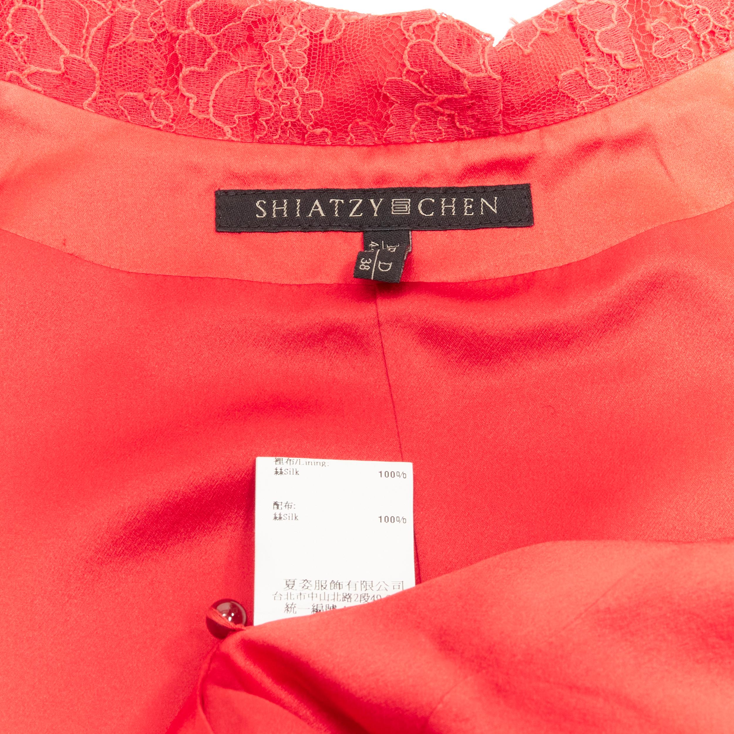 SHIATZY CHEN top qipao in seta rossa con collo in pizzo e ricamo floreale a nuvola IT44 L in vendita 4