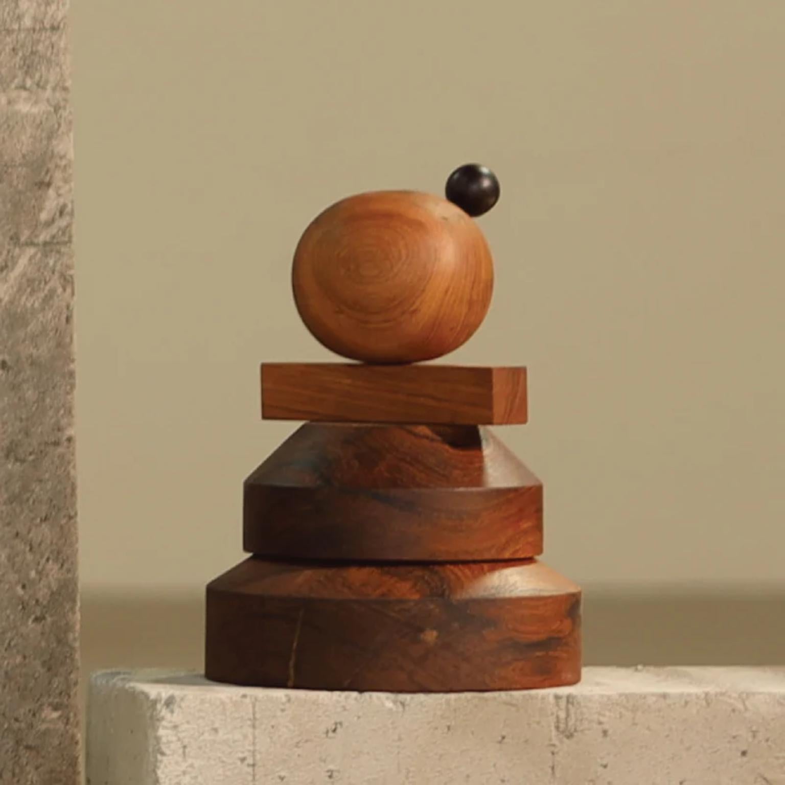 Scultura Shibui 03 di WANAS
Dimensioni: D. 28 x L. 28 x H. 38 cm.
Materiali: Ottone e Wood.

Le dimensioni sono personalizzabili su richiesta. Contattateci.

Perché le cose più semplici riescono a rimanere con noi per così tanto tempo?
per un lungo