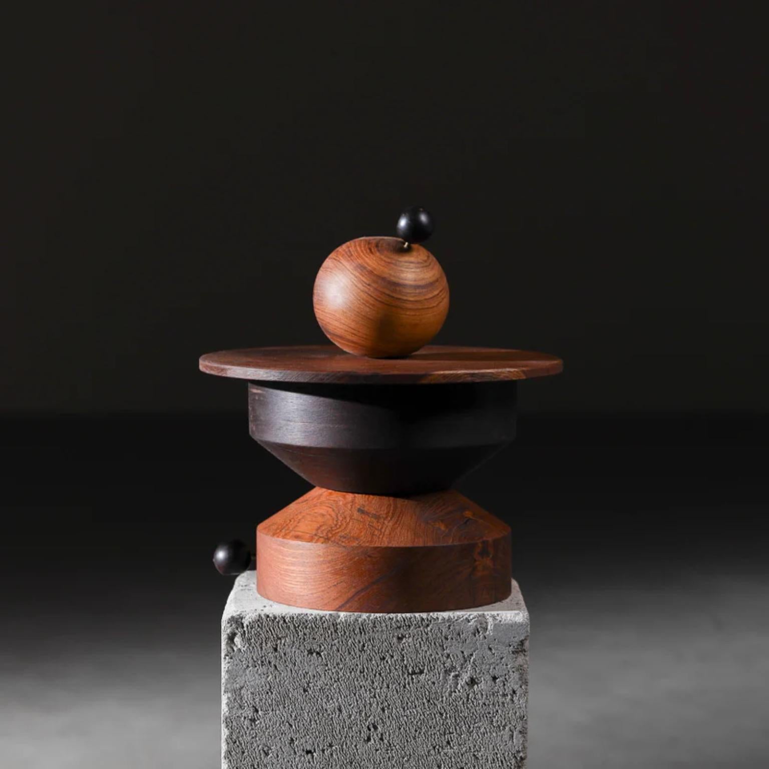 Scultura Shibui 12 di WANAS
Dimensioni: P 33 x L 33 x H 40 cm.
Materiali: Ottone e Wood.

Le dimensioni sono personalizzabili su richiesta. Contattateci.

Perché le cose più semplici riescono a rimanere con noi per così tanto tempo?
per un lungo
